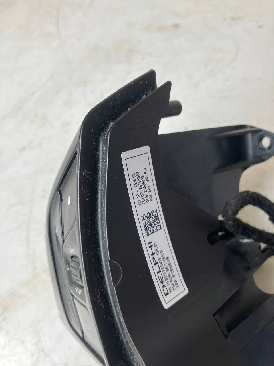 PRZYCISKI MULTIFUNKCJA des Lenkrads CITROEN C4 PICASSO II 96777869ZD