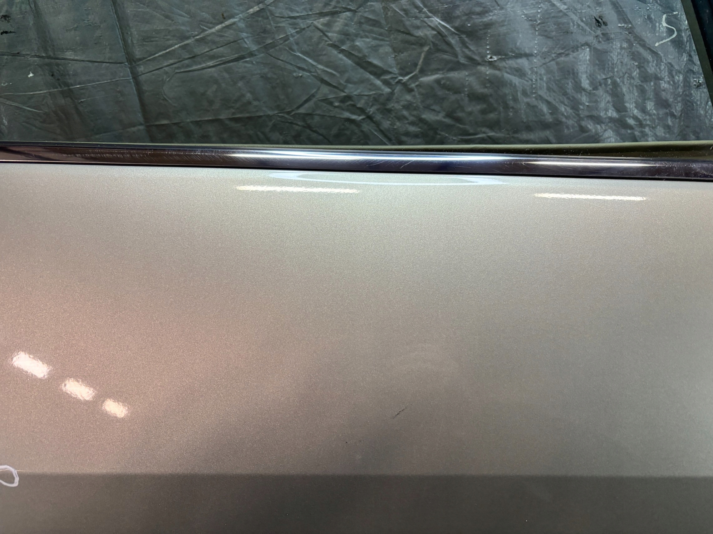 door right front Nissan Tiida and 1 k: K32