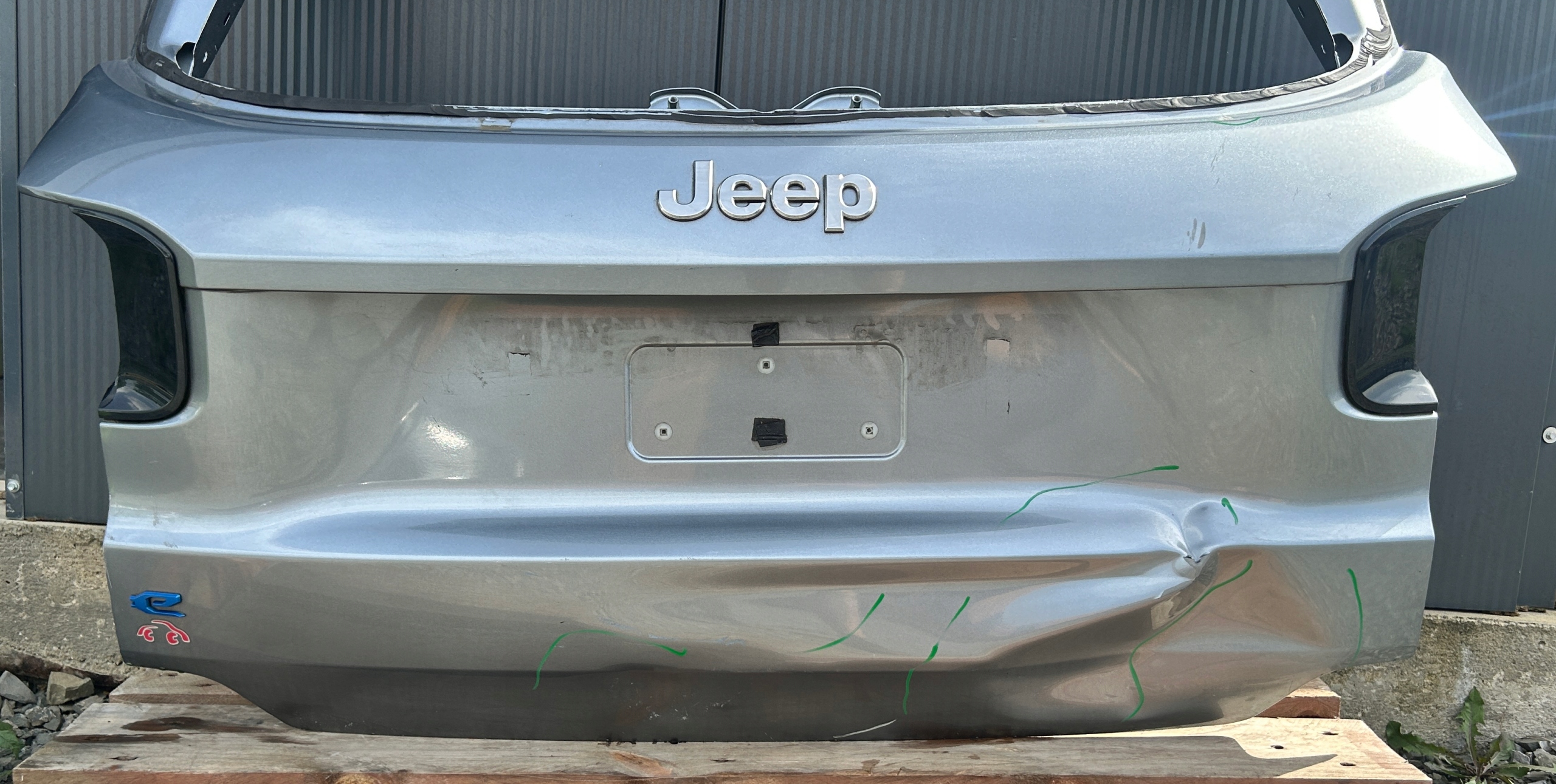trunk door boot rear part rear JEEP AVENGER 23