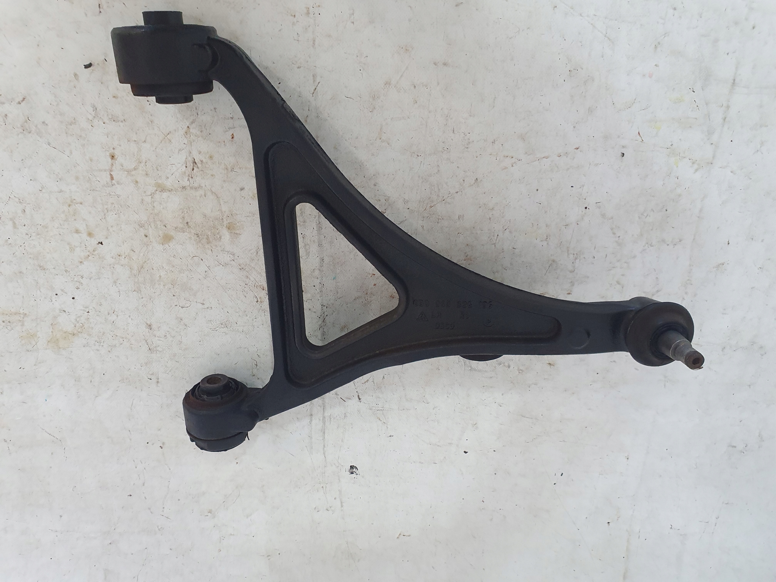 DODGE CHALLENGER LIFT 2015- 3.6 AWD 4X4 arm front left