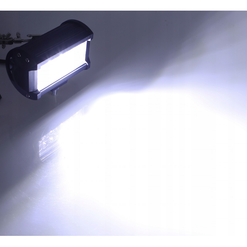 LAMPA ROBOCZA HALOGEN SZPERACZ LED 84W 12-24V Numer katalogowy części WL-84W