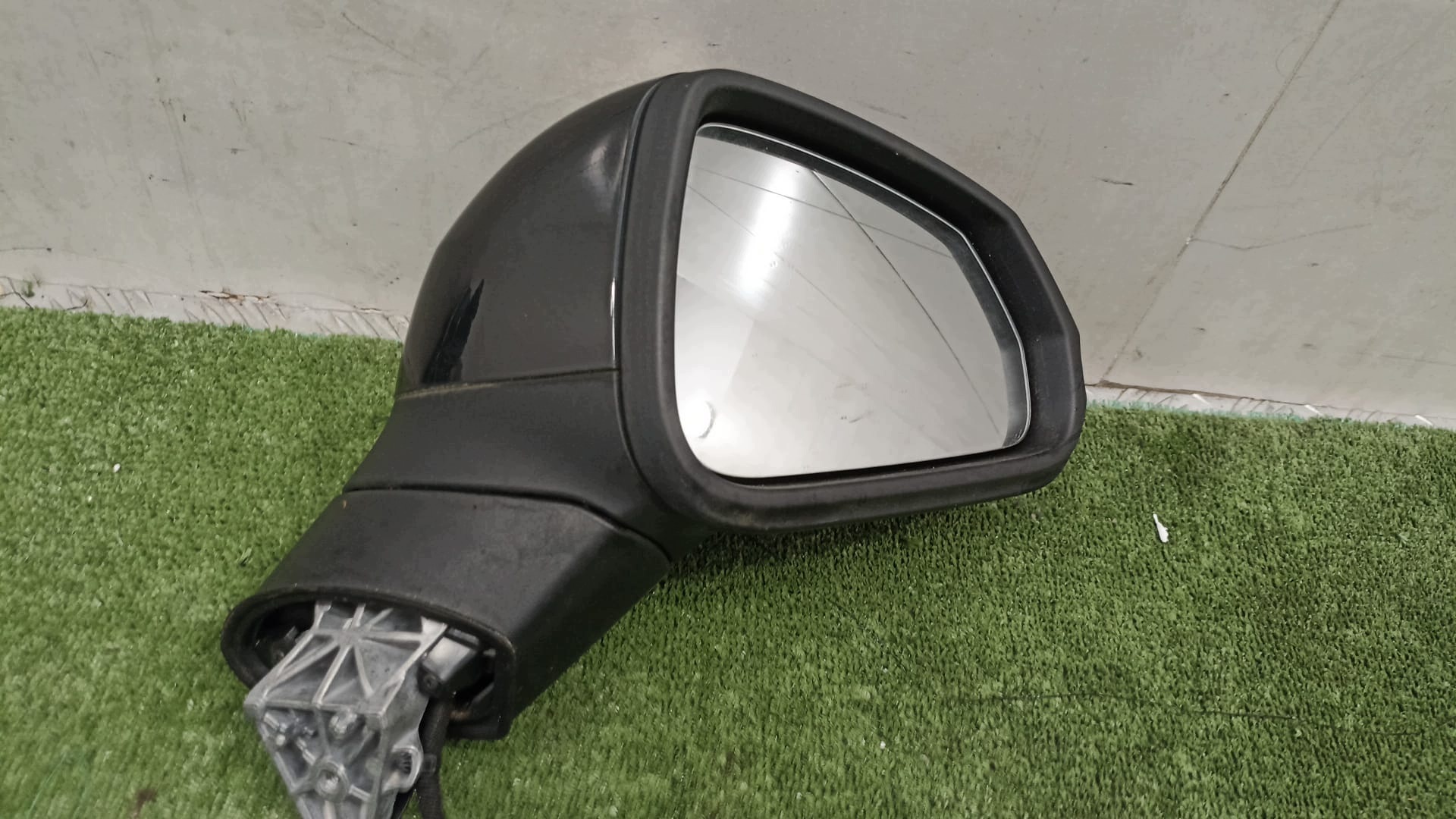 BMW U06 ACTIVE TOURER mirror right 475 8+6PIN