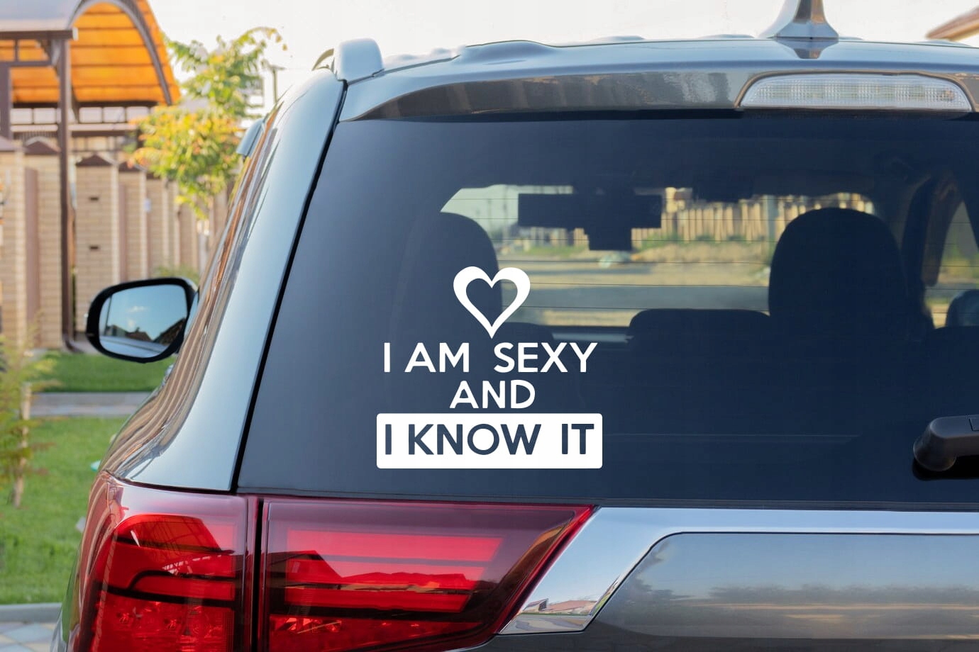 I AM SEXY AND I KNOW IT - Naklejka na samochód na auto KOLOR Producent Inny
