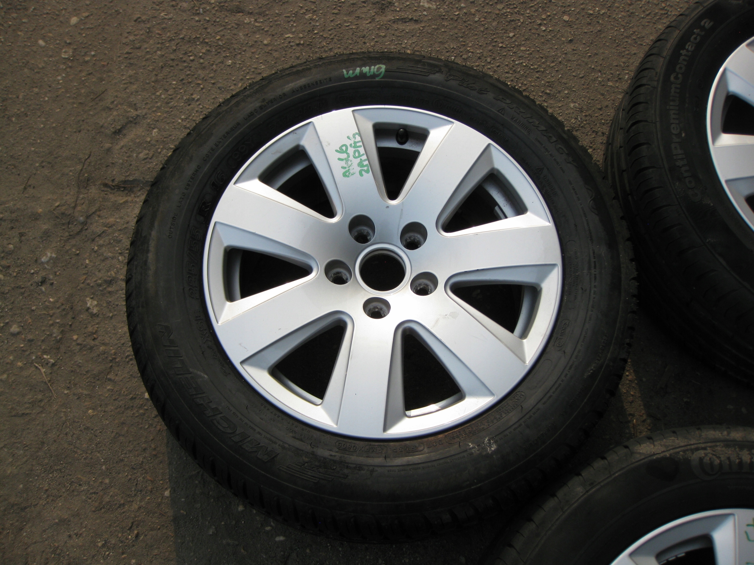 AUDI disc aluminium 7X16 ET42 tyre 225/55/16