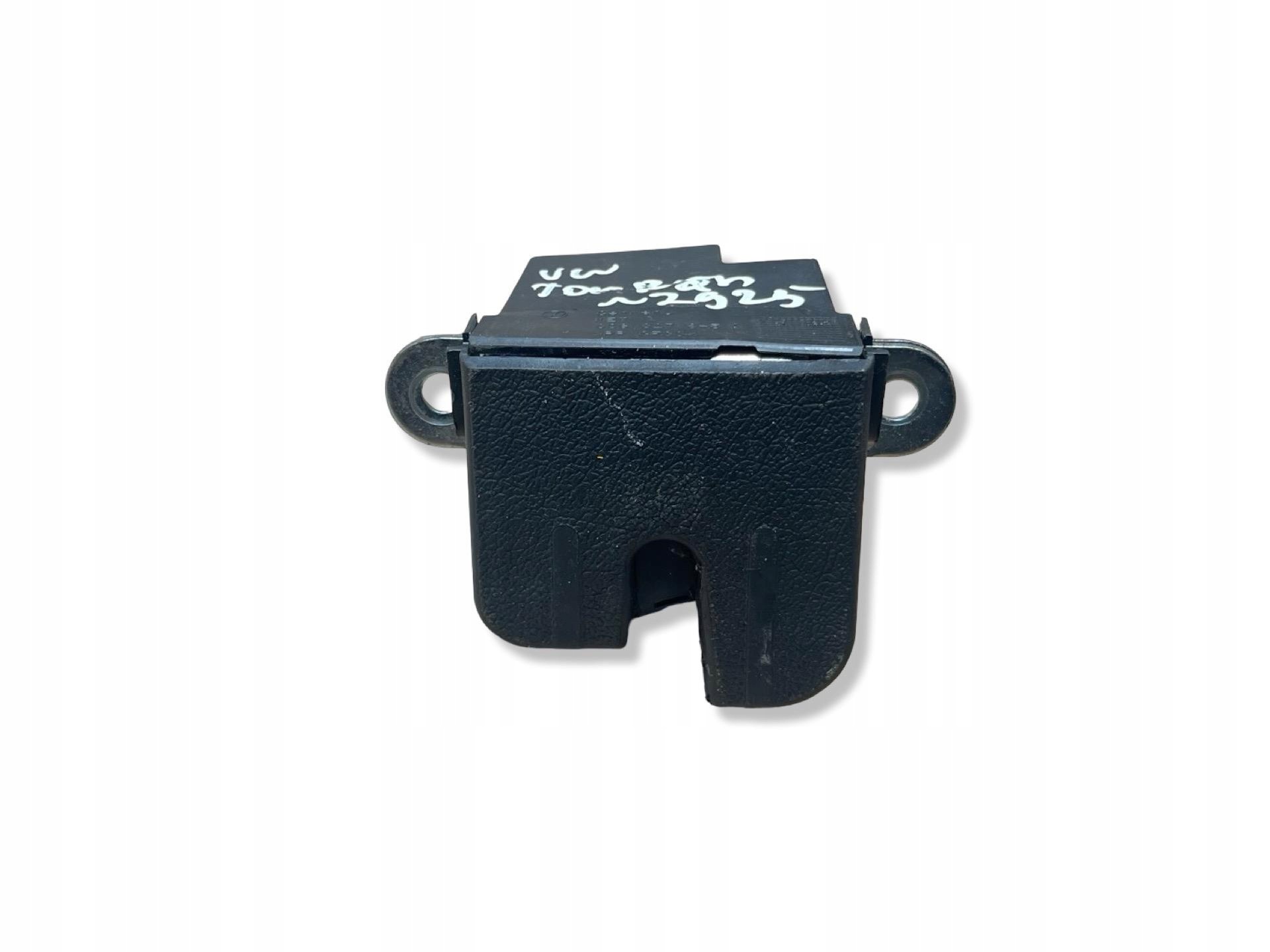 lock bonnet boot Volkswagen Touran facelift 2007 3C9827645A