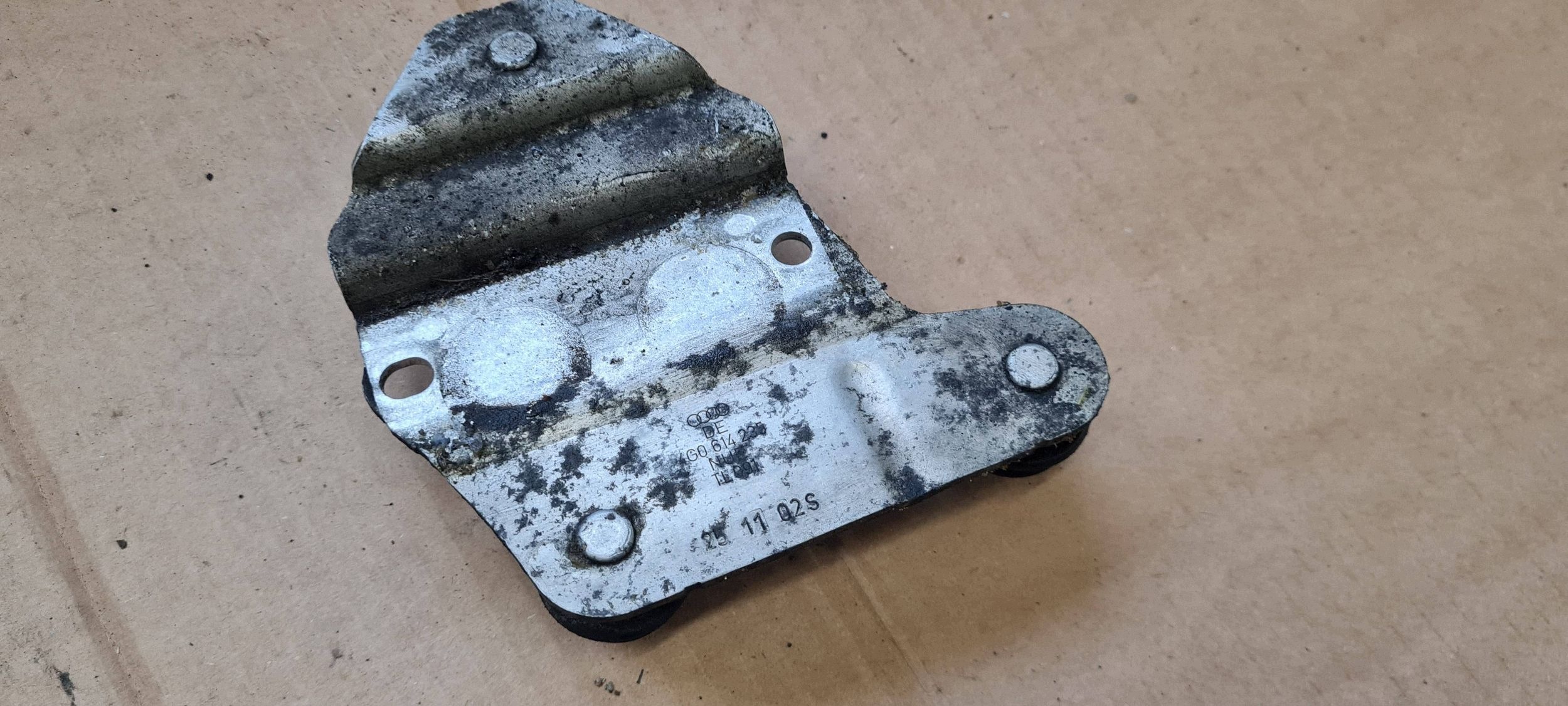 A7 4G Halter Stütze POMPY ABS 4G0614235 A6 C7