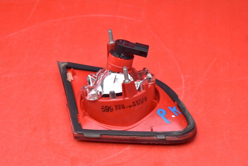 light right rear part rear 3C5945094C VW PASSAT B6 sedan 05-10