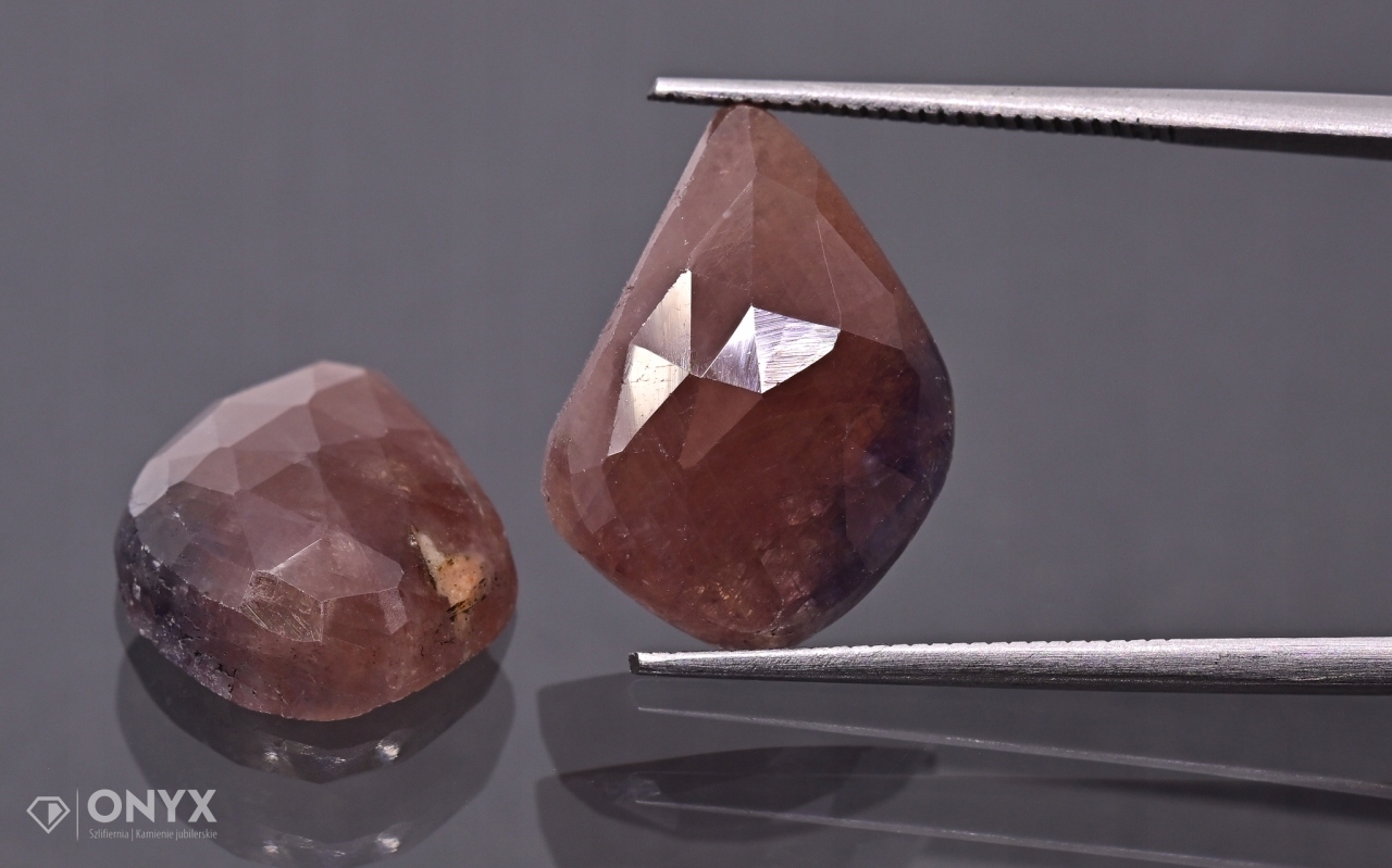 Safír fasetovaná rozeta Para nepravidelná 17x12,5