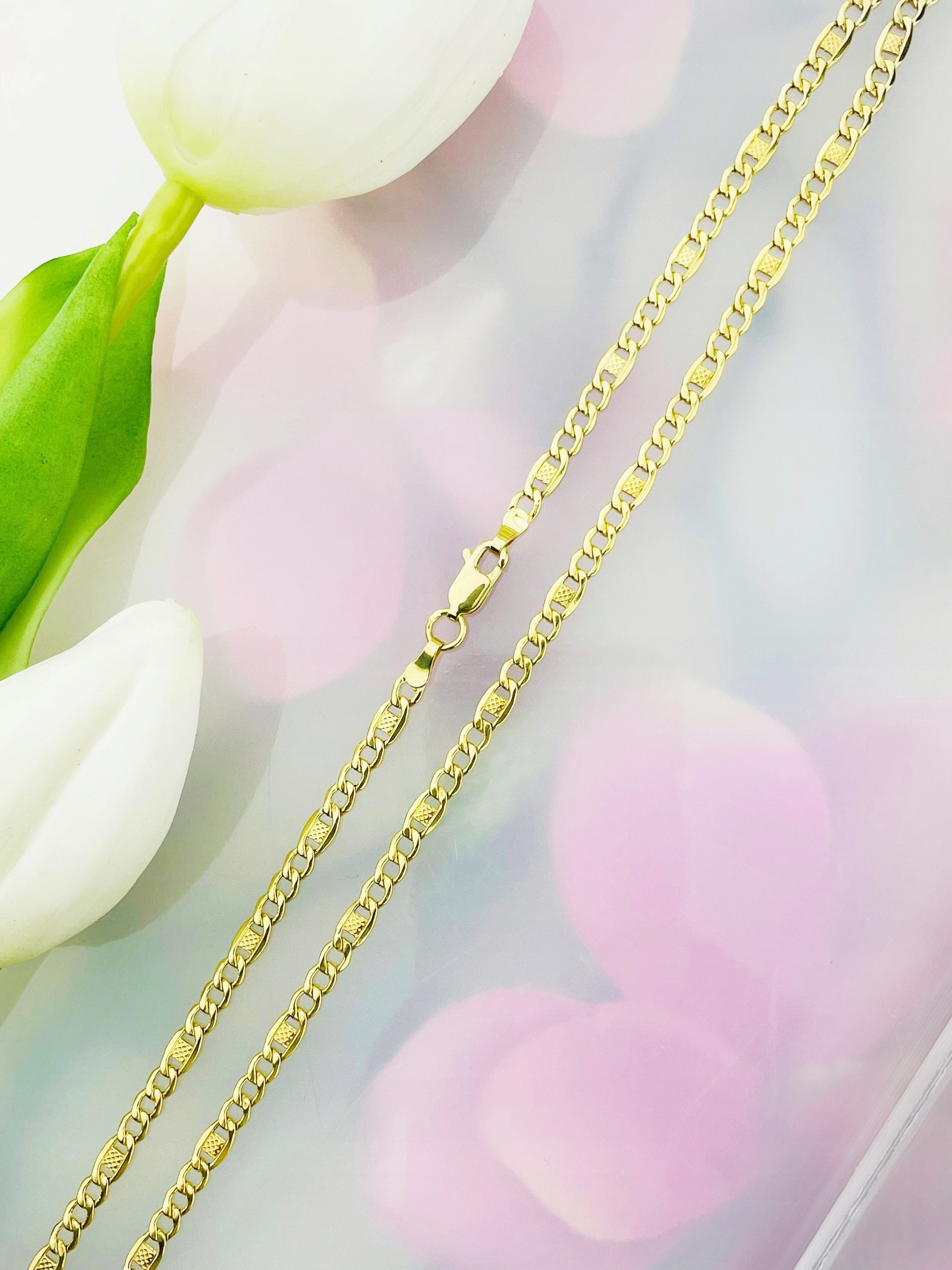 Zlatý řetízek Figaro s frézovaným vzorem