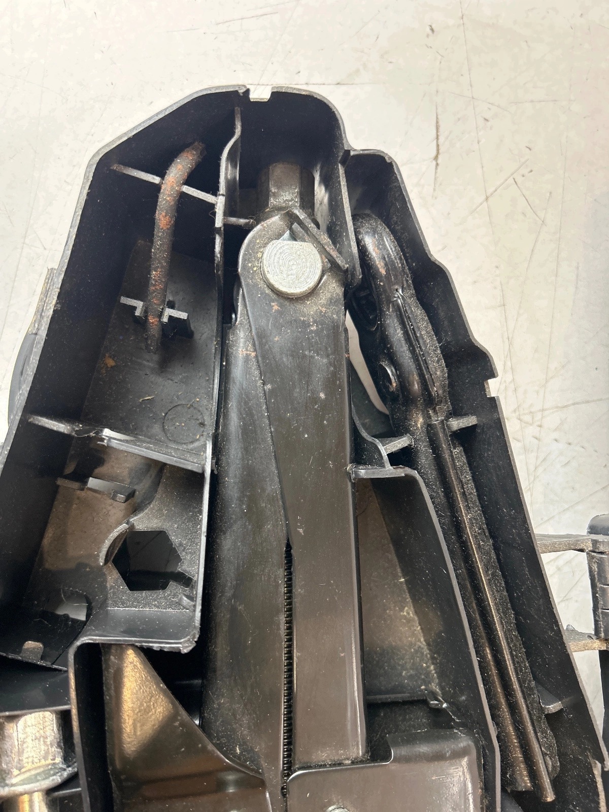Cric Wklad Roues de la roue de secours Renault Trafic II Vivaro A