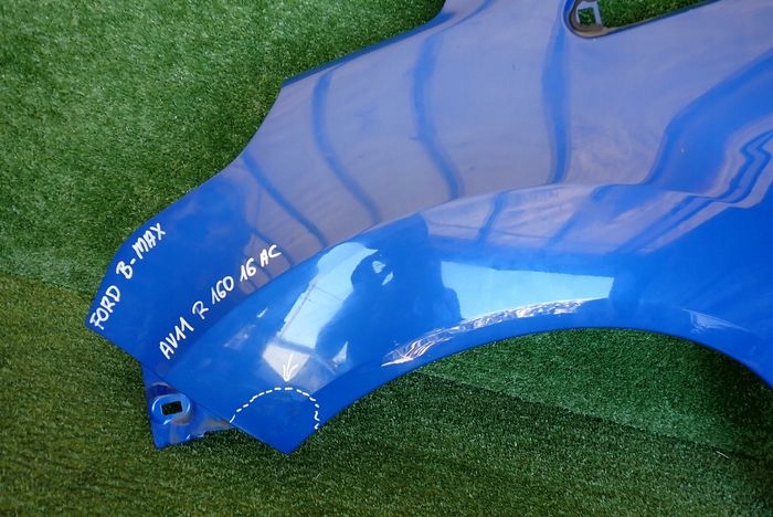 FORD B-MAX blatník levý přední předek