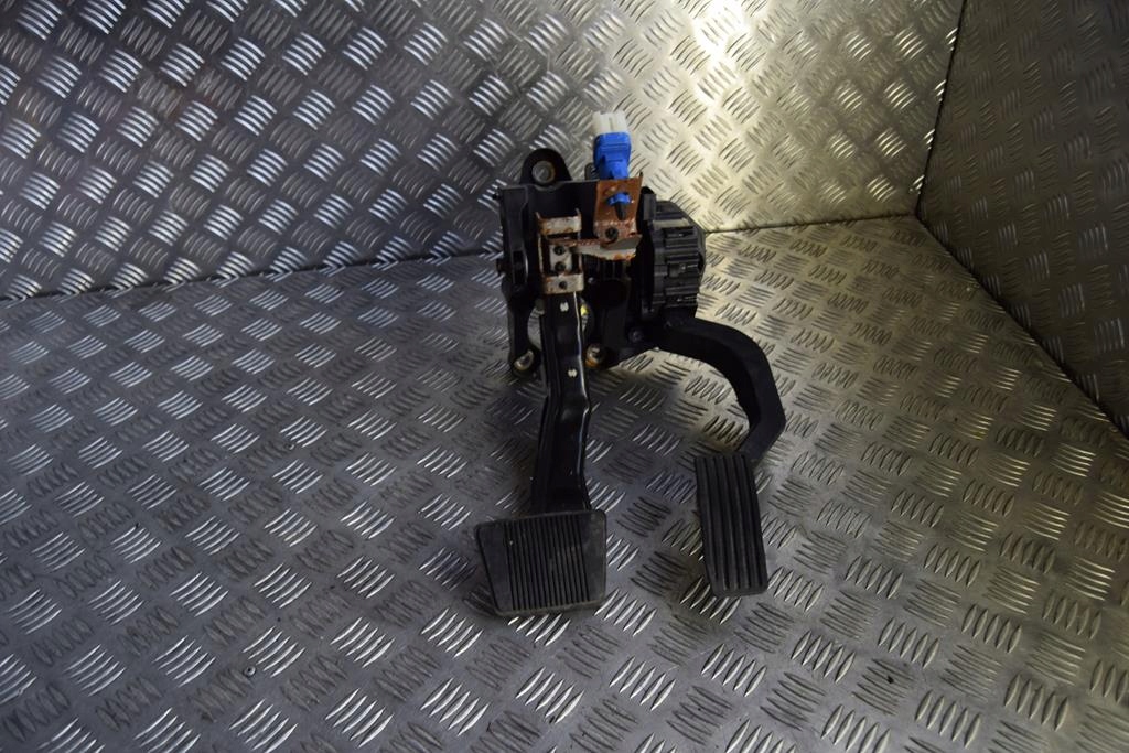 04581650AF 4581650AI - ПЕДАЛЬ ТОРМОЗА ДАТЧИК ГАЗА JEEP CHEROKEE KL 4581650