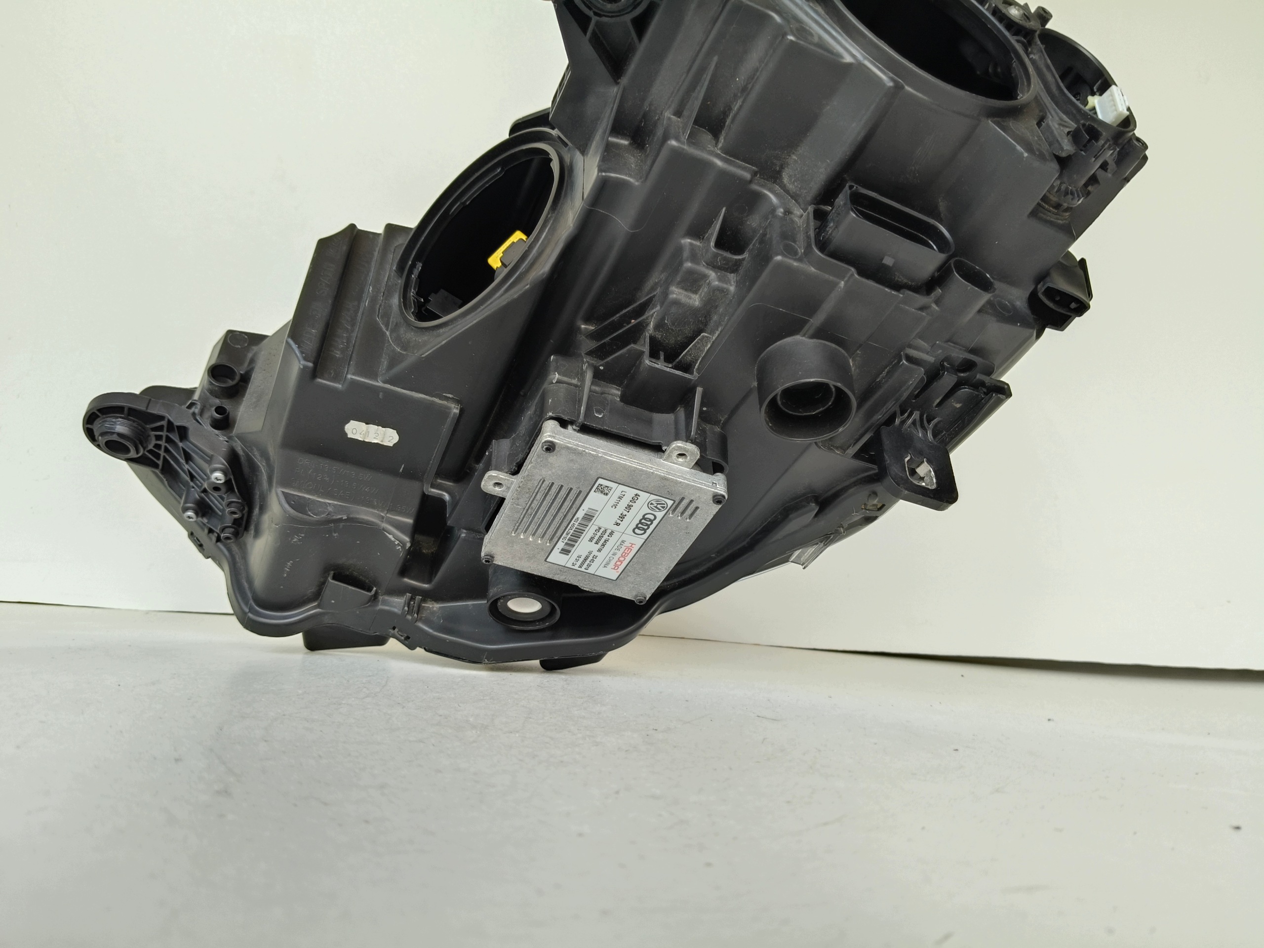 light right REFLEKTOR AUDI A3 8V 8V0 16- LIFT XENON LED