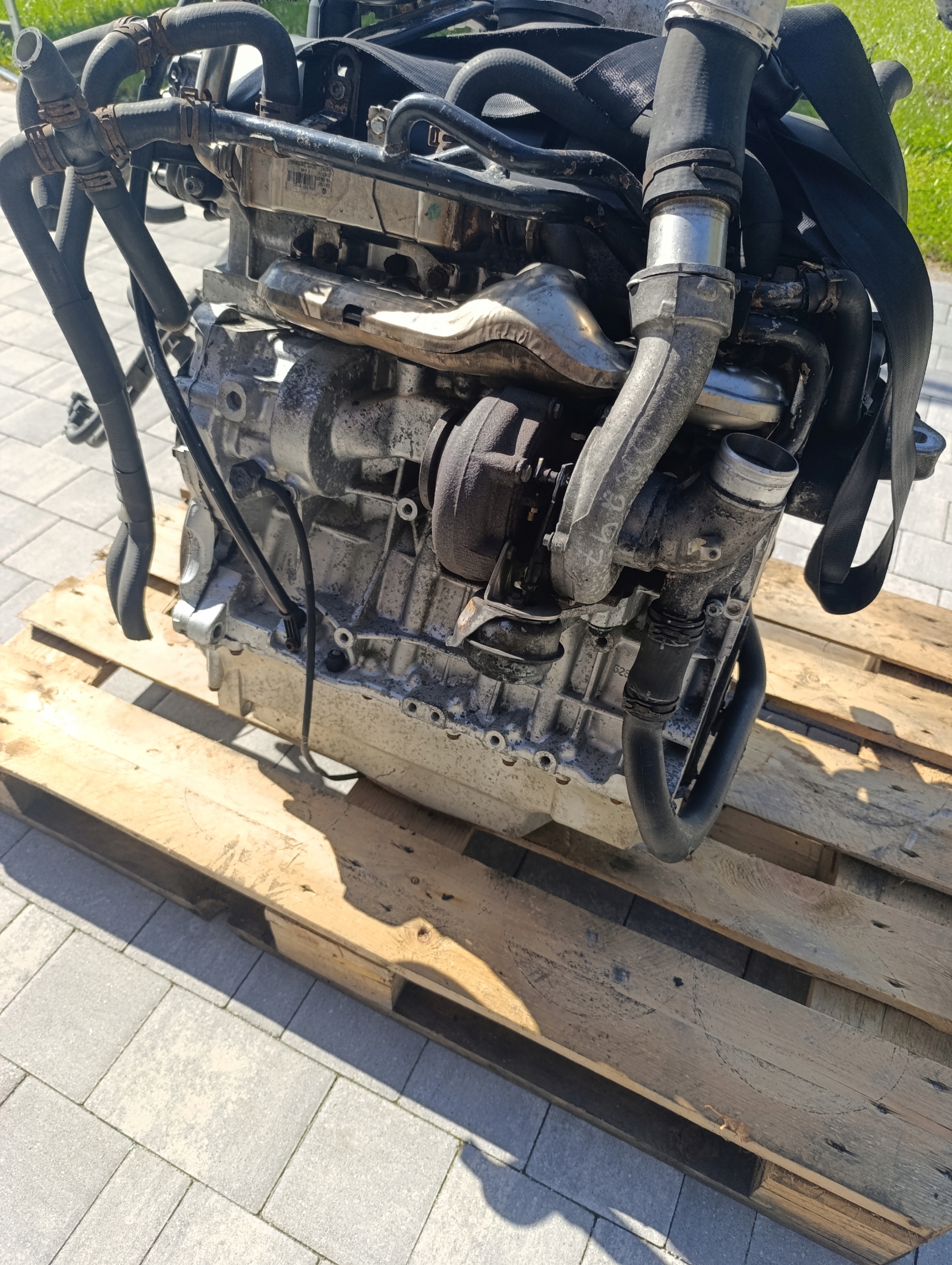 VW T5 engine complete 2.5 TDI AXE 174km przebieg 175 tys.