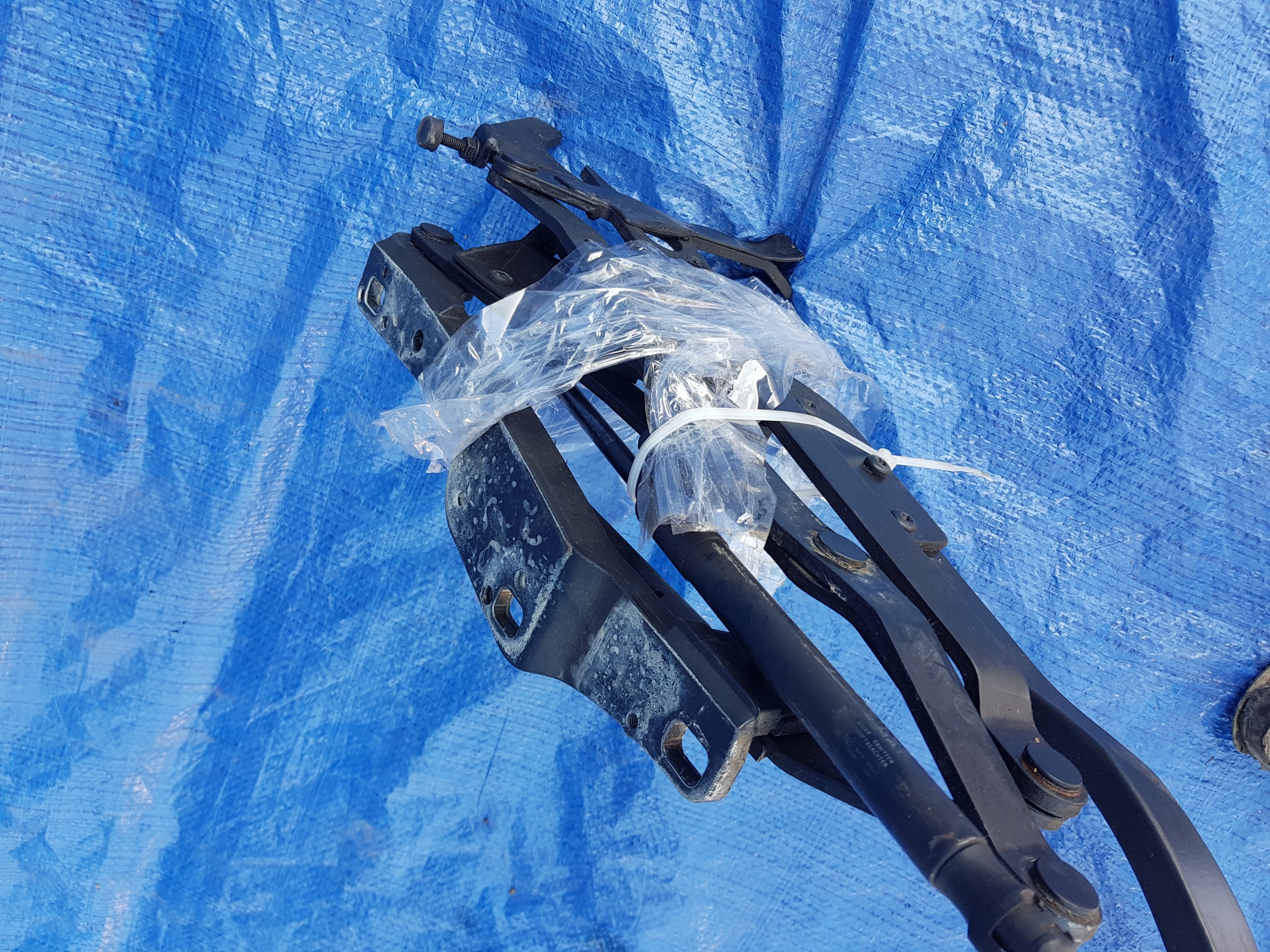 Support Mécanisme Toit du capot MERCEDES SL R230