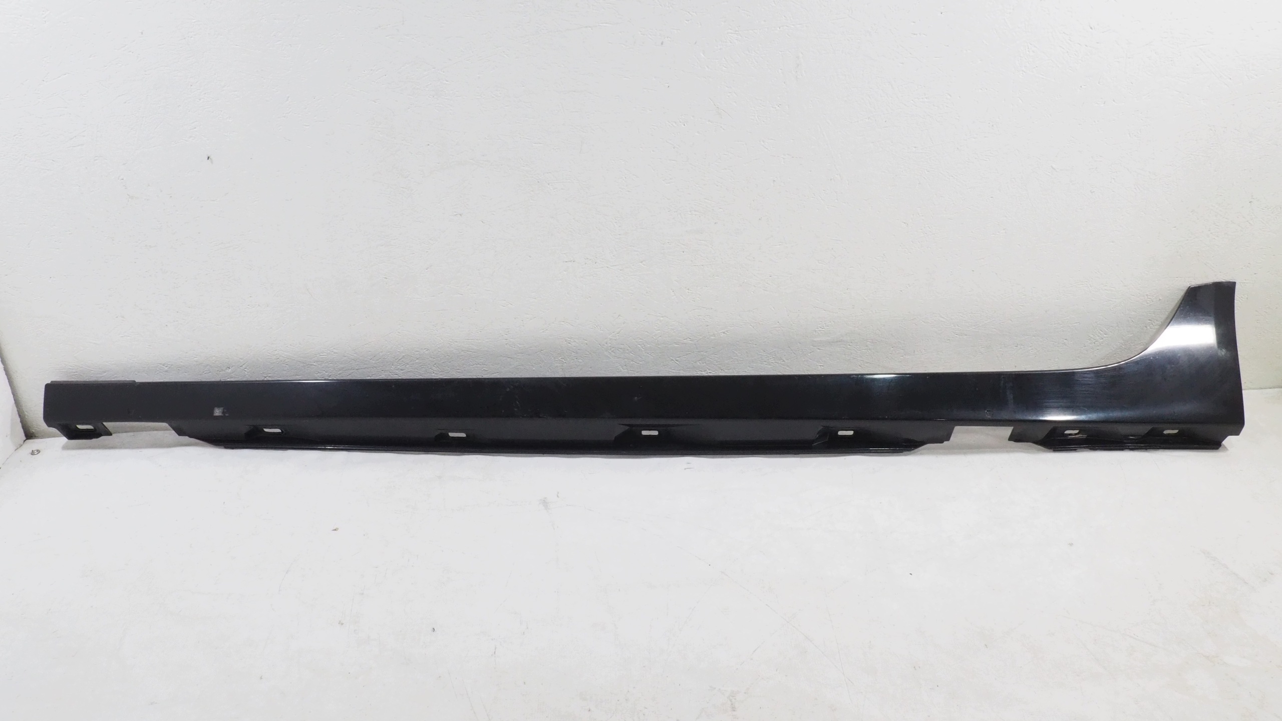 Audi A6 C7 moulage seuil gauche 4G0853859D