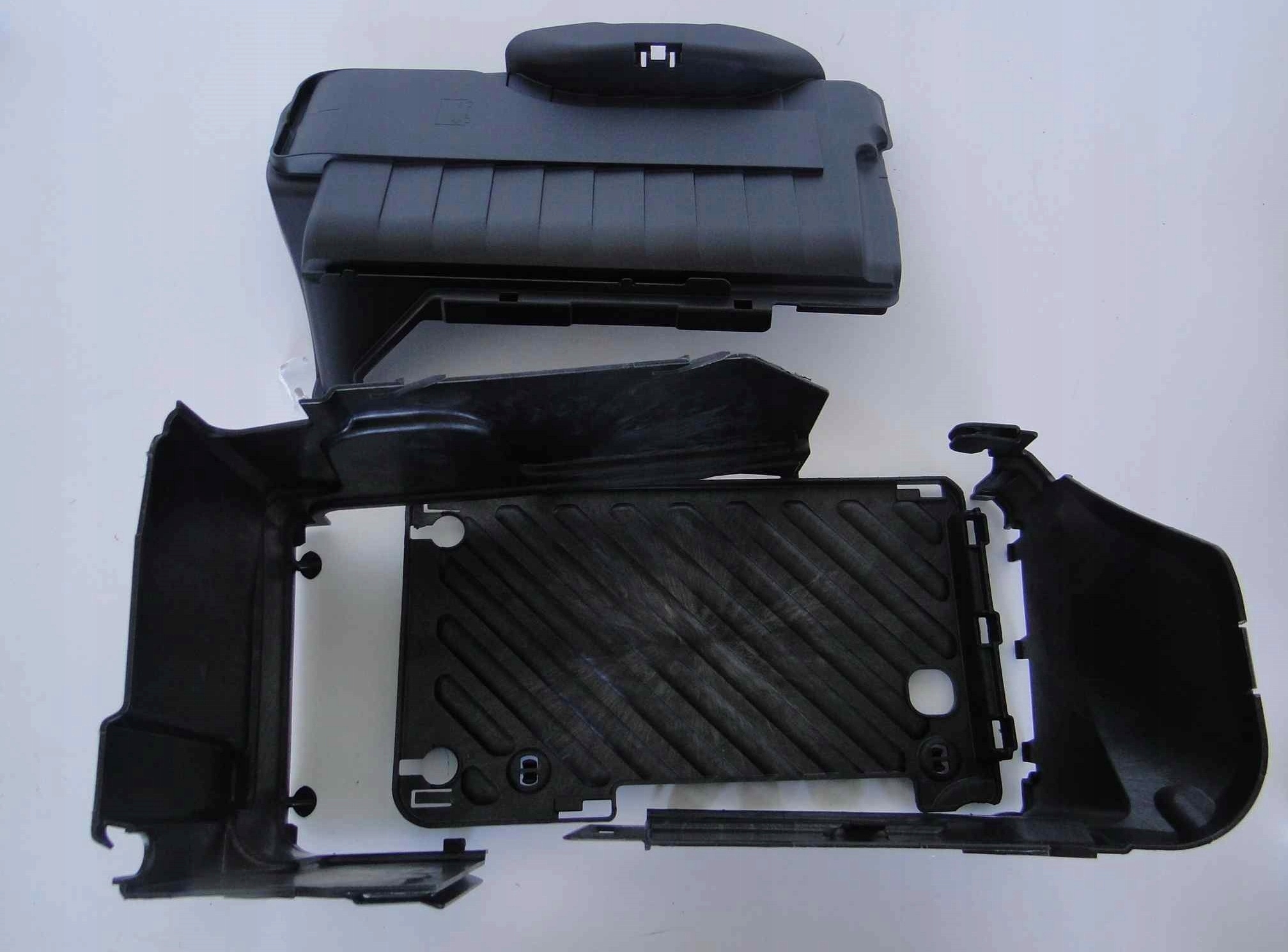 MERCEDES CLA 117 OSŁONA PRZEDNIA AKUMULATORA Typ samochodu Samochody osobowe