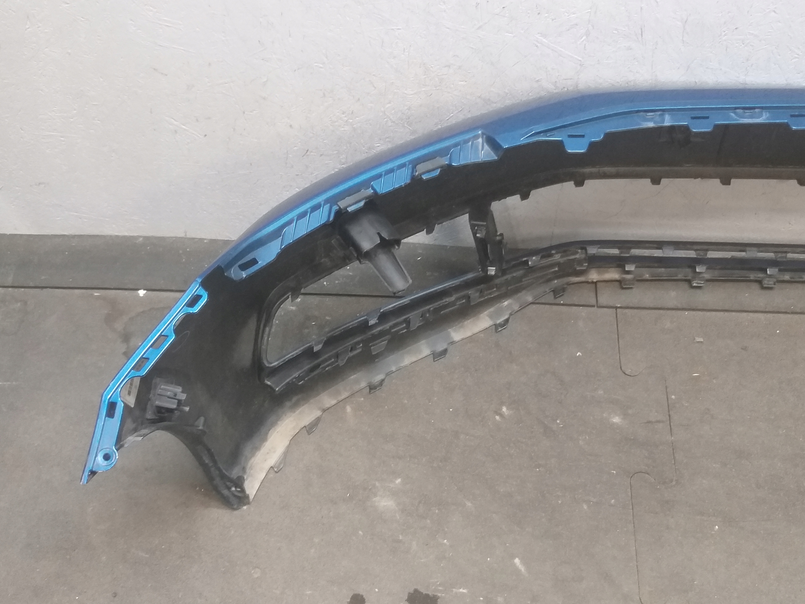 PARE CHOC AVANT VW TOURAN 5TA 15
