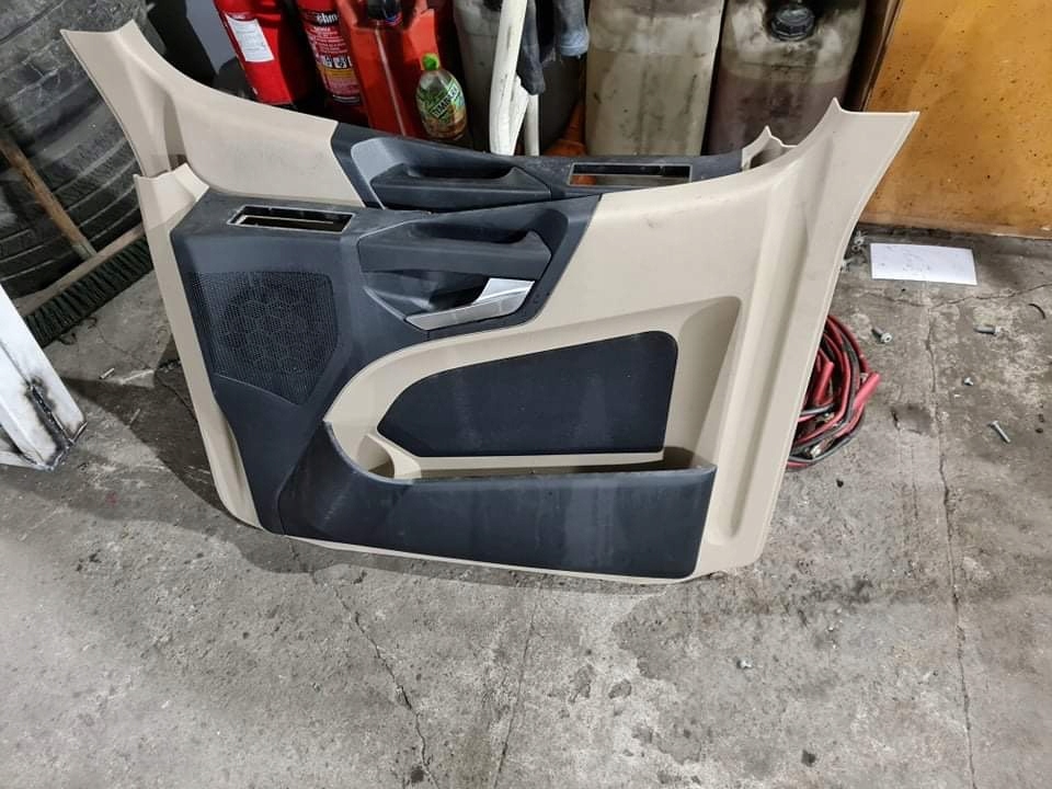 A9607279671 A9607279371 - Mercedes actros MP4 бекон дверь