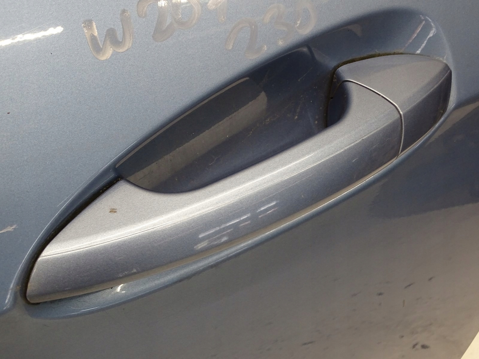 door left left front MERCEDES E W207 COUPE LAKIER 230