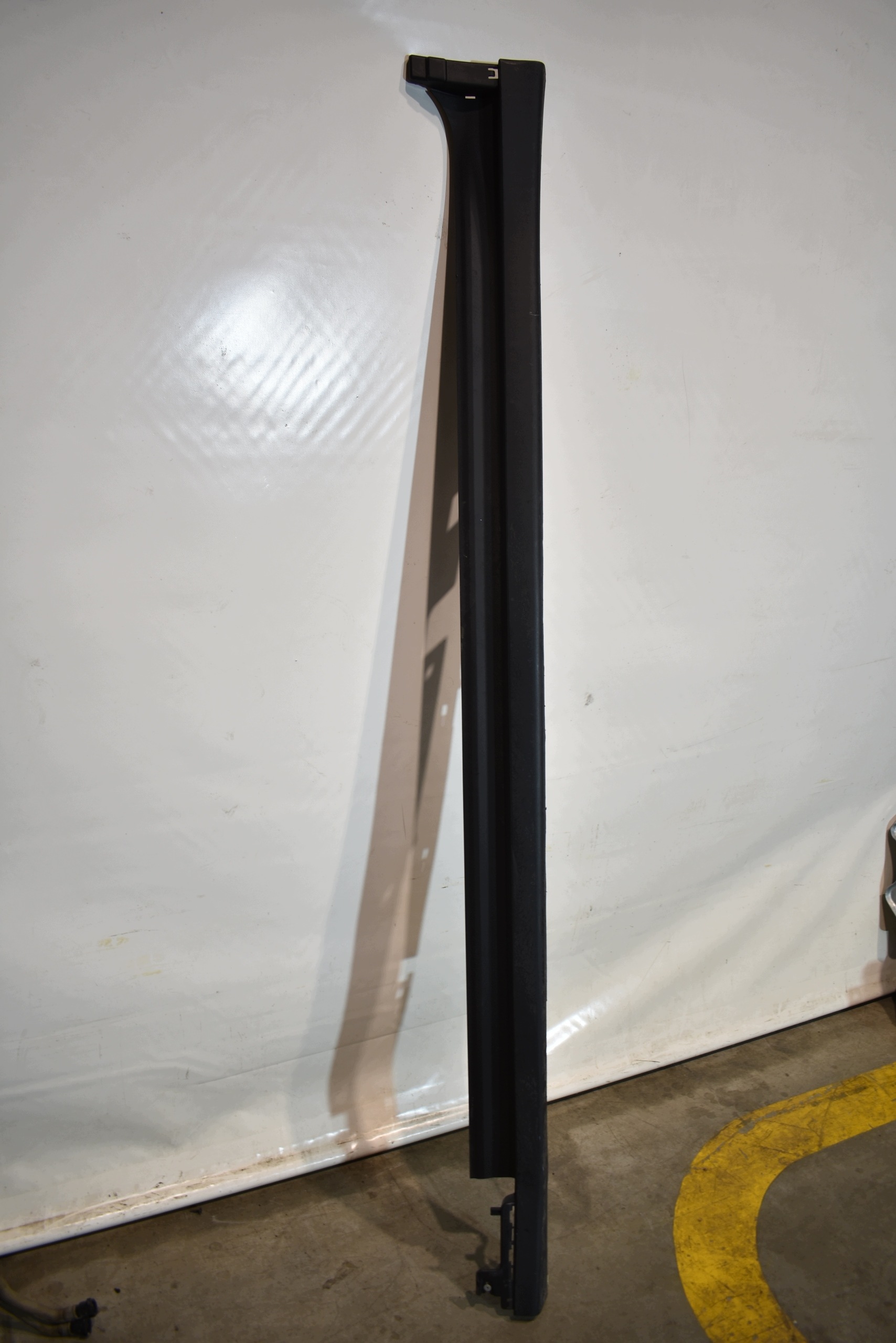 perfect condition moulding cap threshold left BMW G01 G02 1
