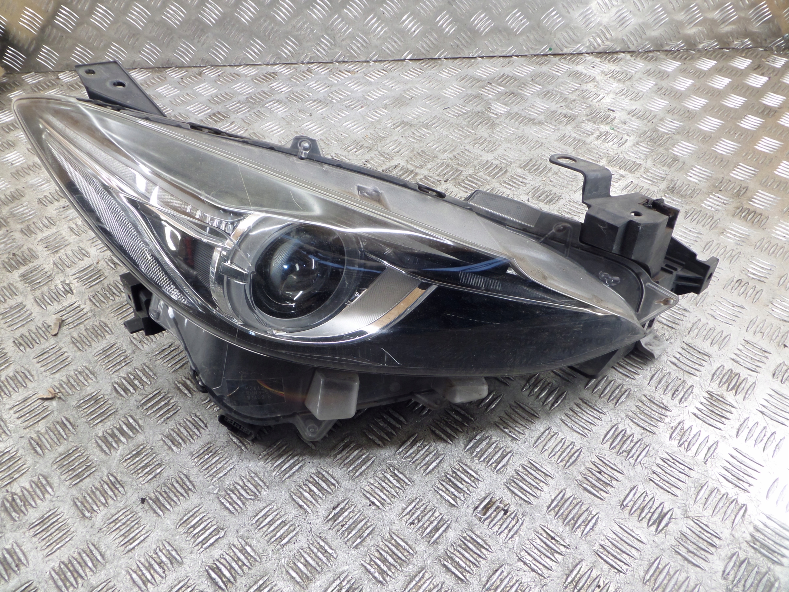 MAZDA 3 light right XENON 13-16r. BHT551030