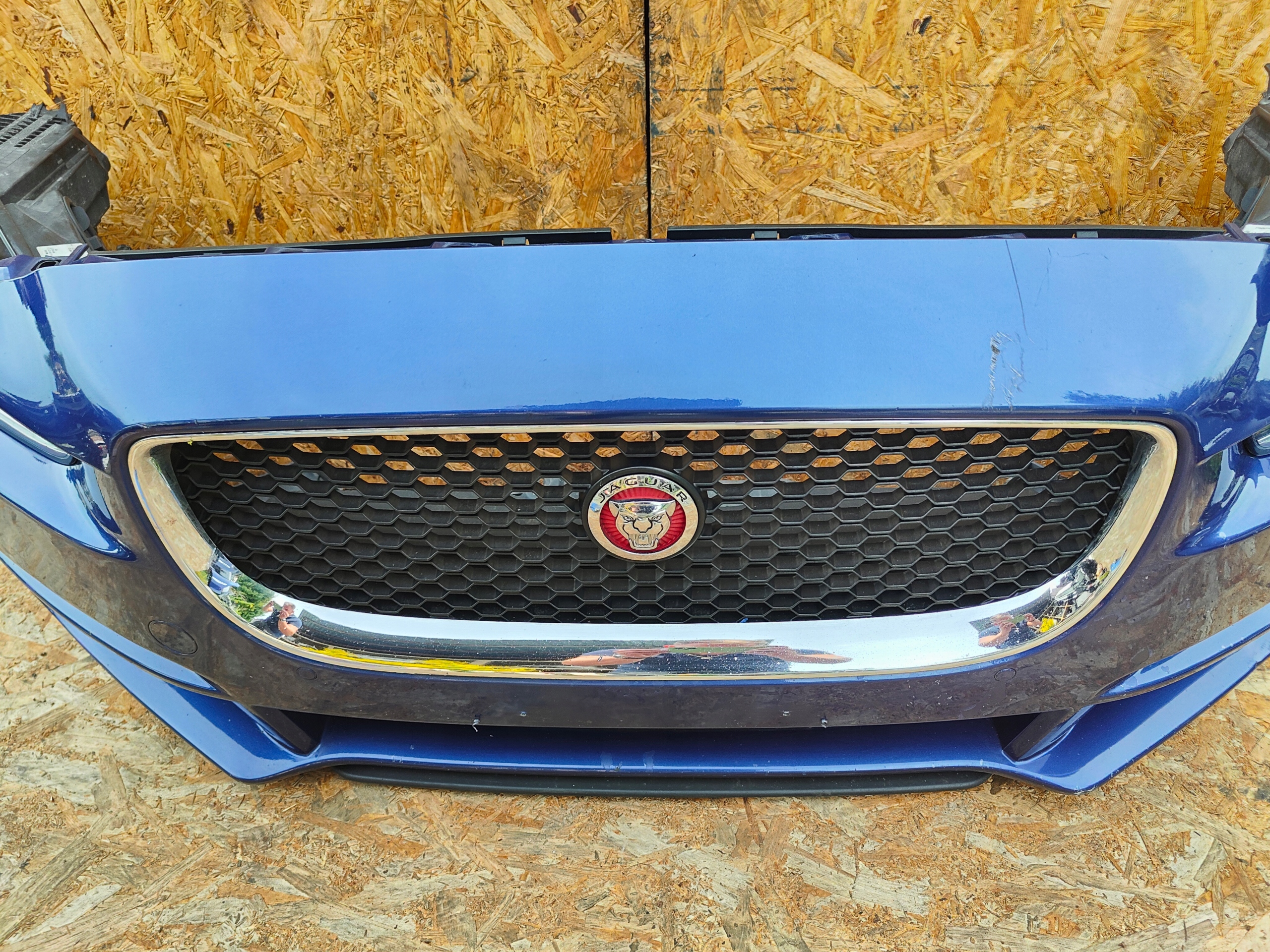 complete front JAGUAR XE X760 bonnet BLOTNI bumper light lights