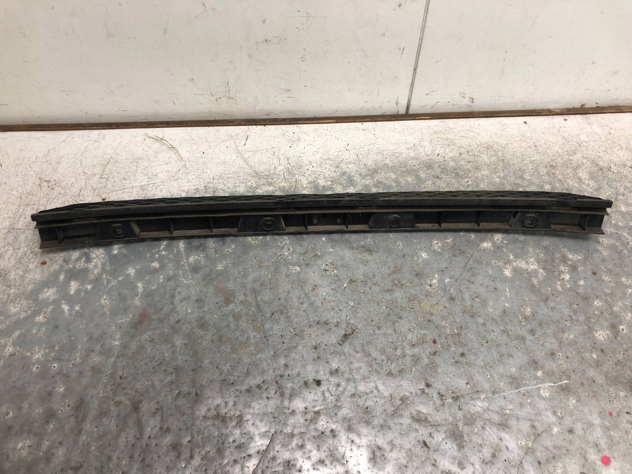bumper bracket rear part VW GOLF VI KOMBI 1K9807863A
