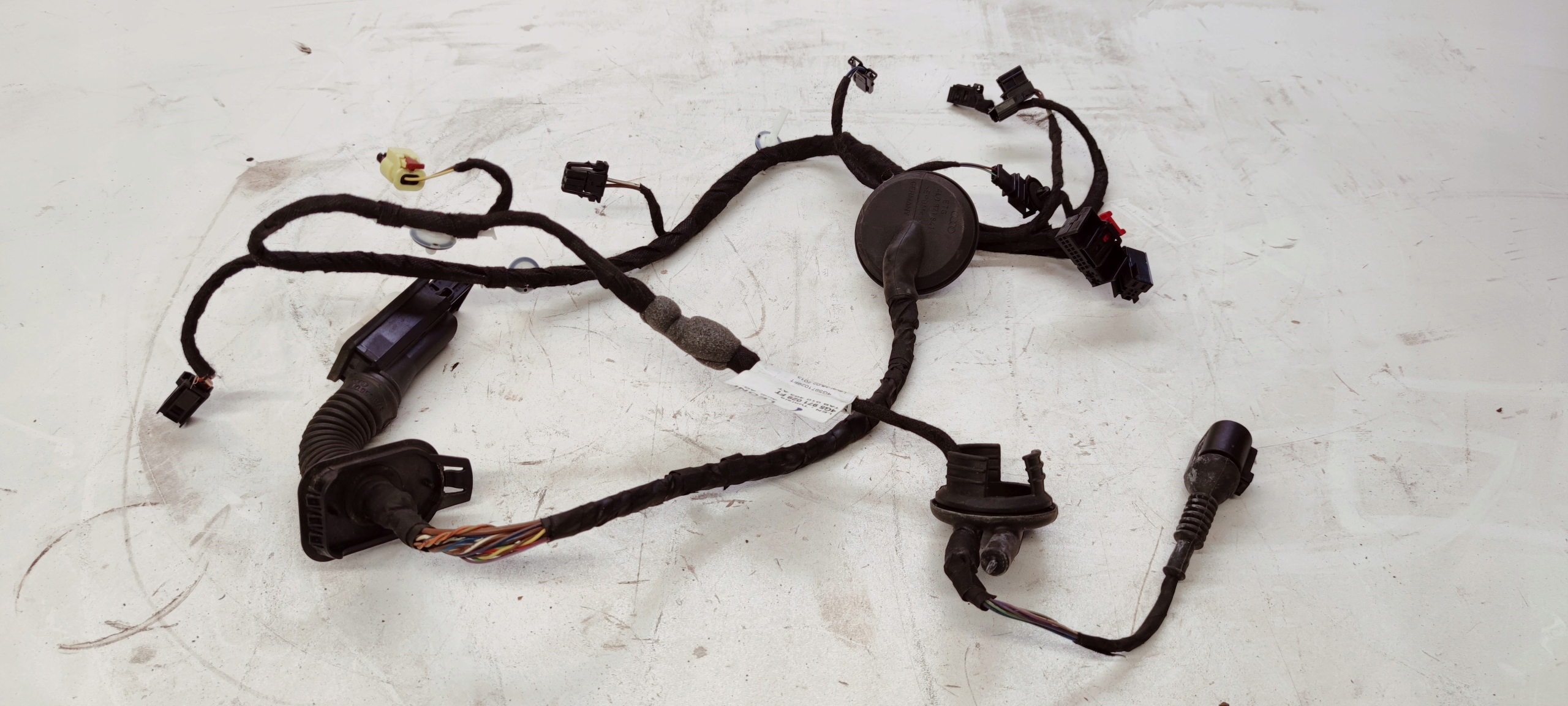 bundle door left front AUDI A6 C7 4G5971029FT