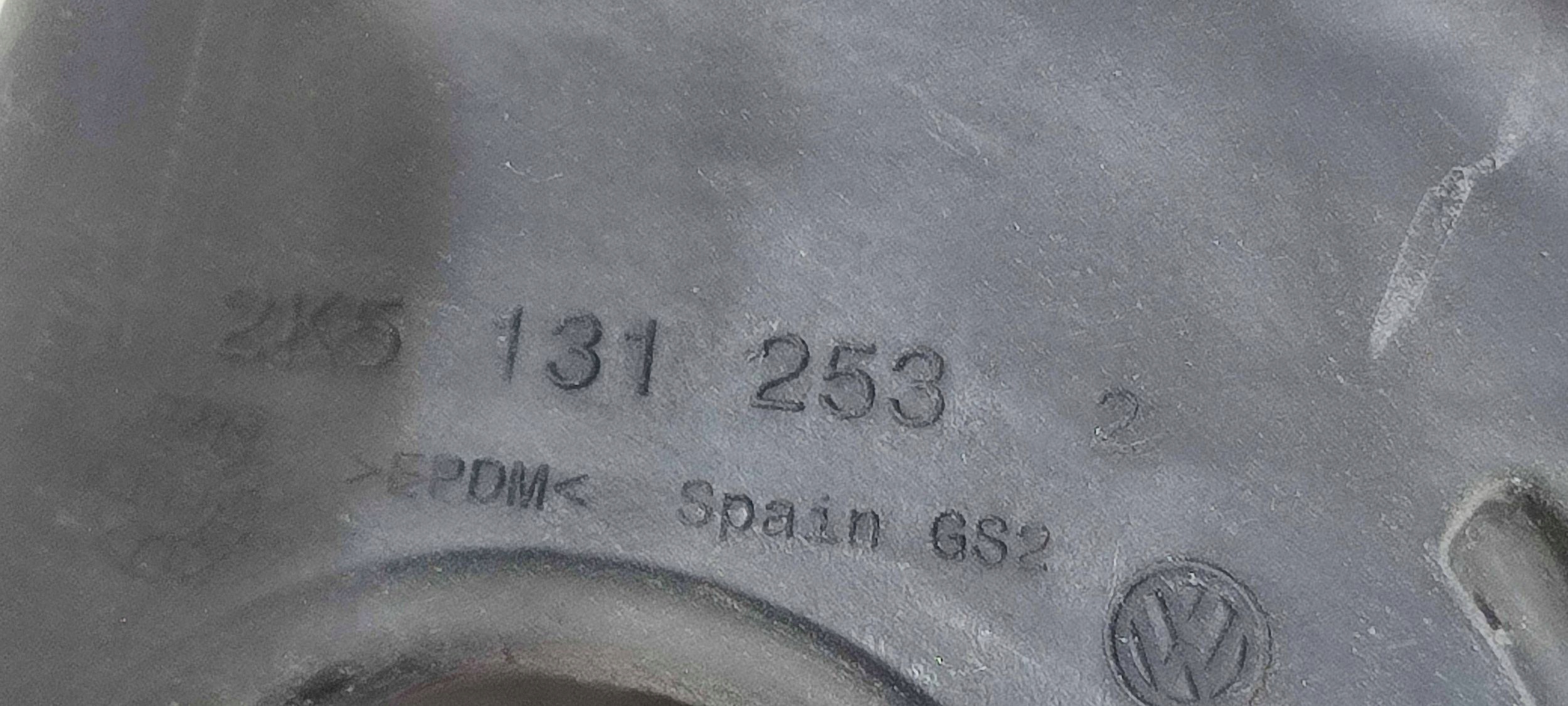 Dichtsatz Tankklappe AdBlue Volkswagen Caddy 2K5131253
