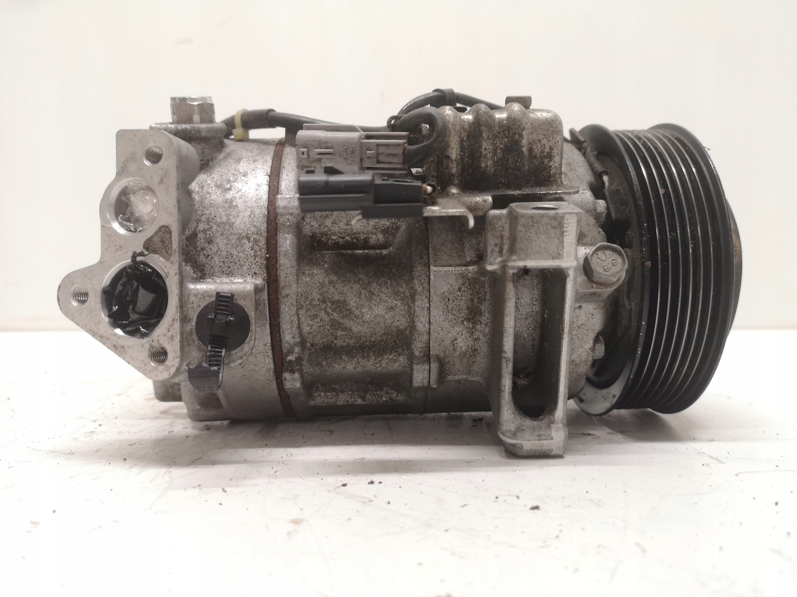 NISSAN SPRĘŻARKA KLIMATYZACJI 92600-7FY0A