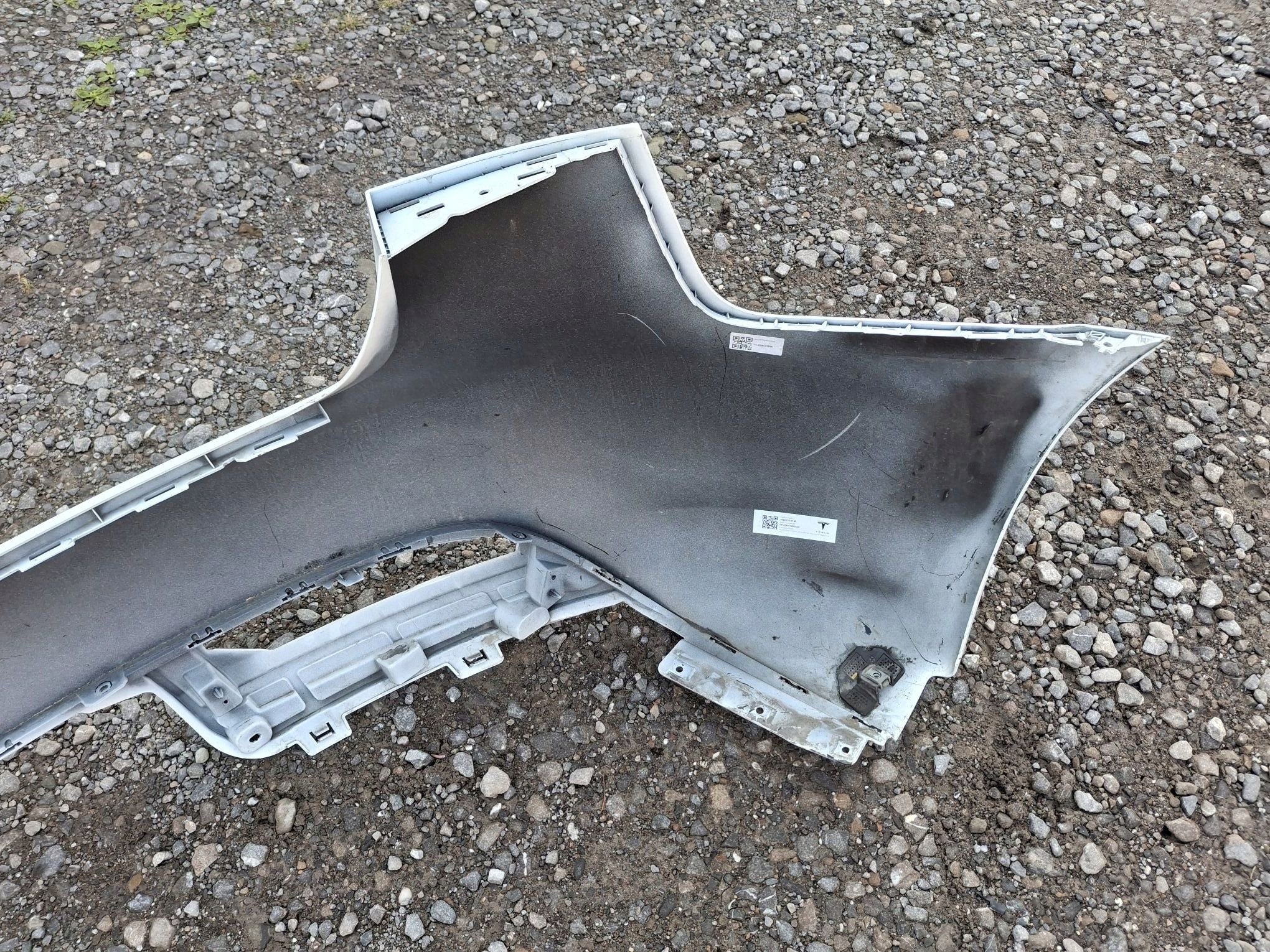 bumper rear TESLA MODEL 3 HIGHLAND 2023R->