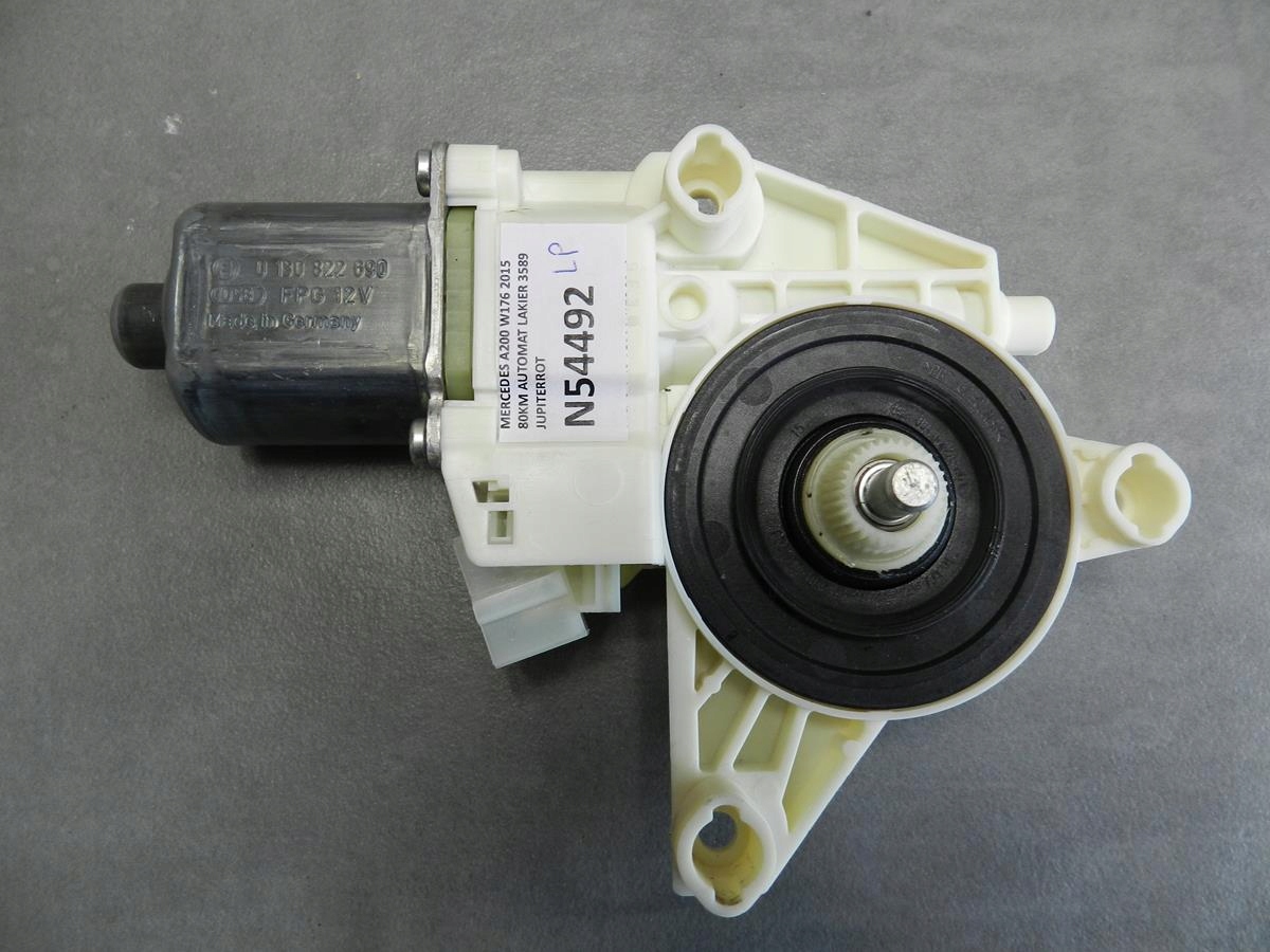 MERCEDES W176 mini motor windows left A2469065100