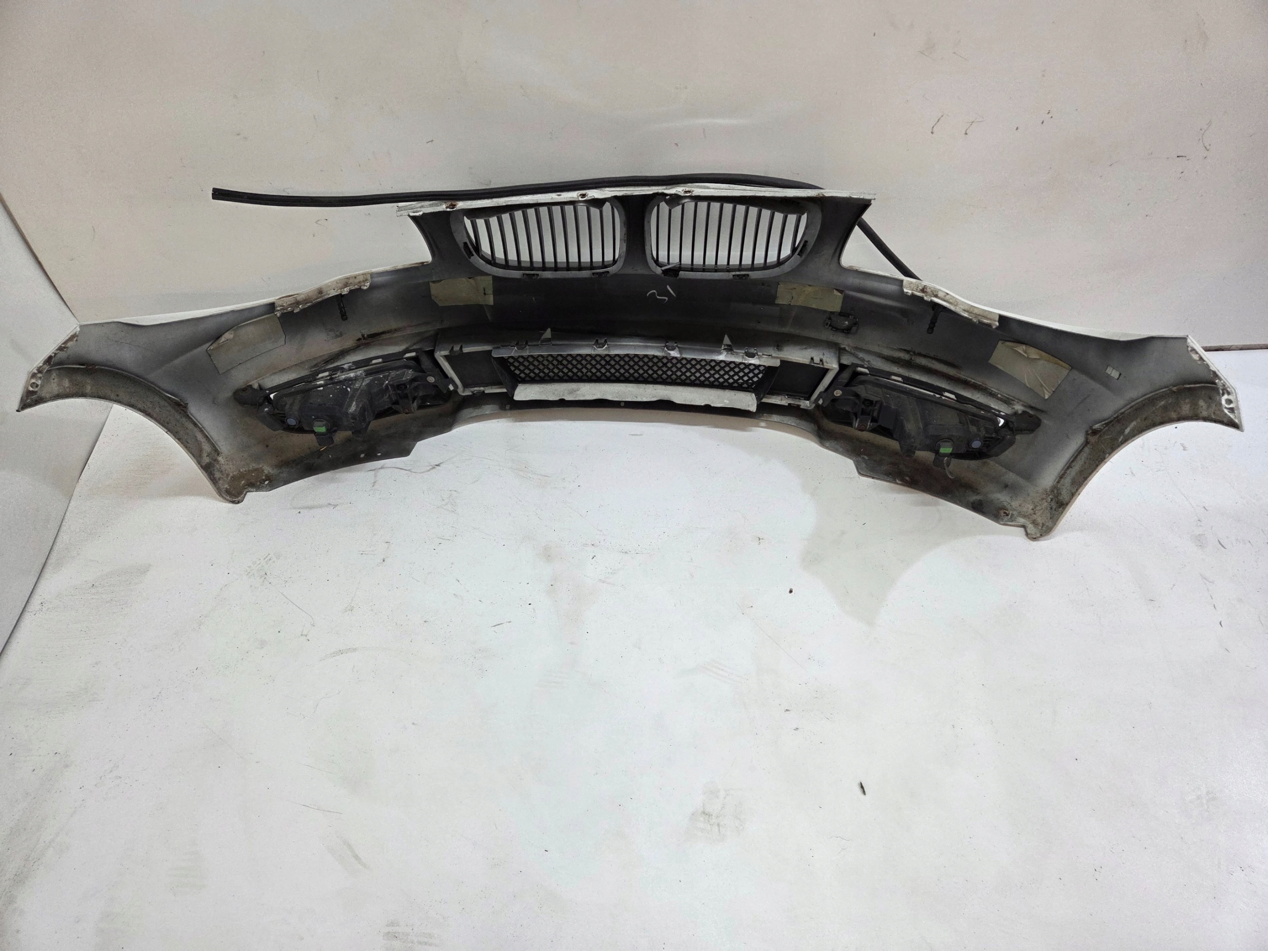Frontstoßstange BMW E82 M PAKIET 300