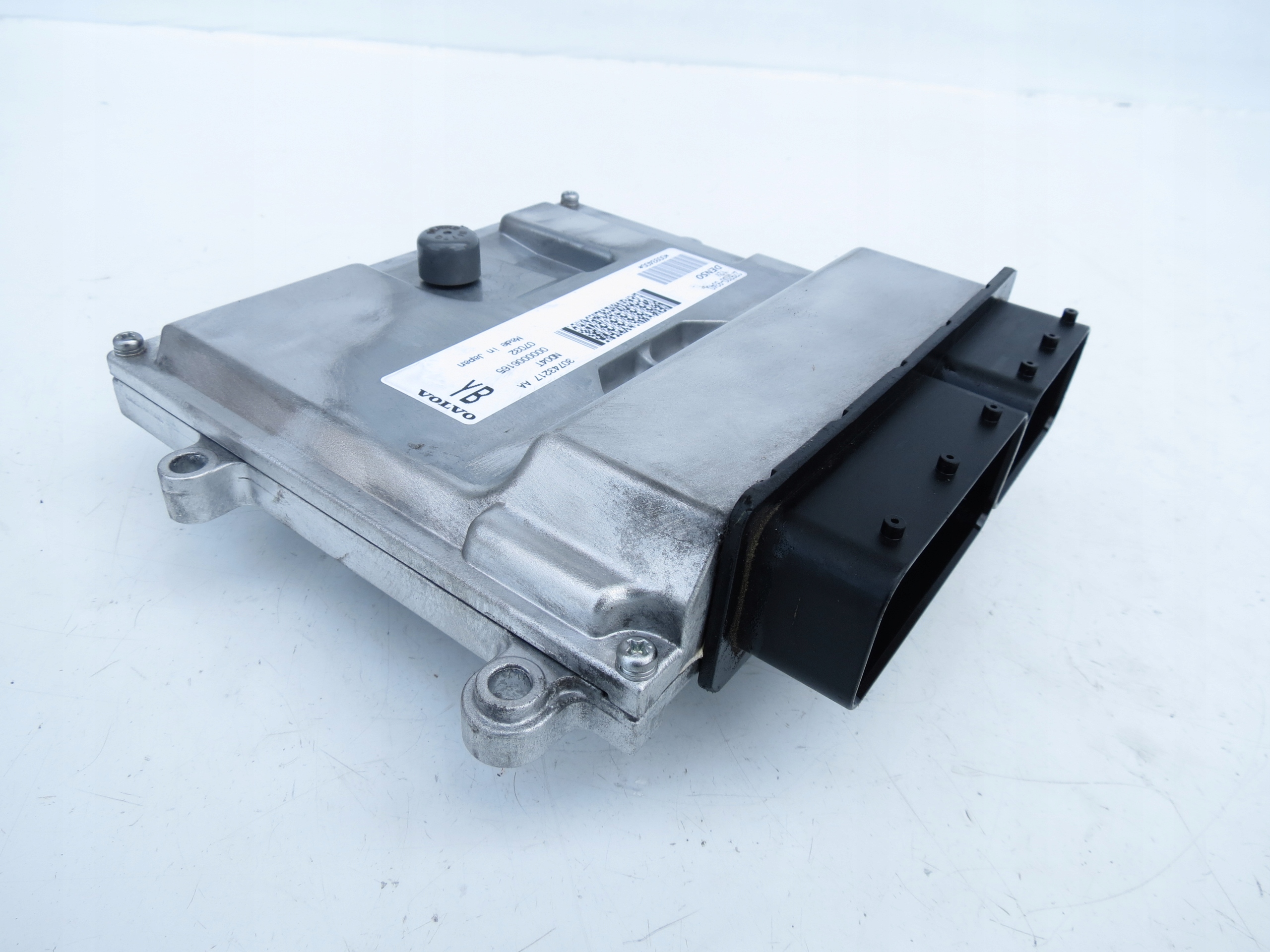 control unit computer of the engine 30743217 VOLVO S80 II 4.4 V8 B8444S