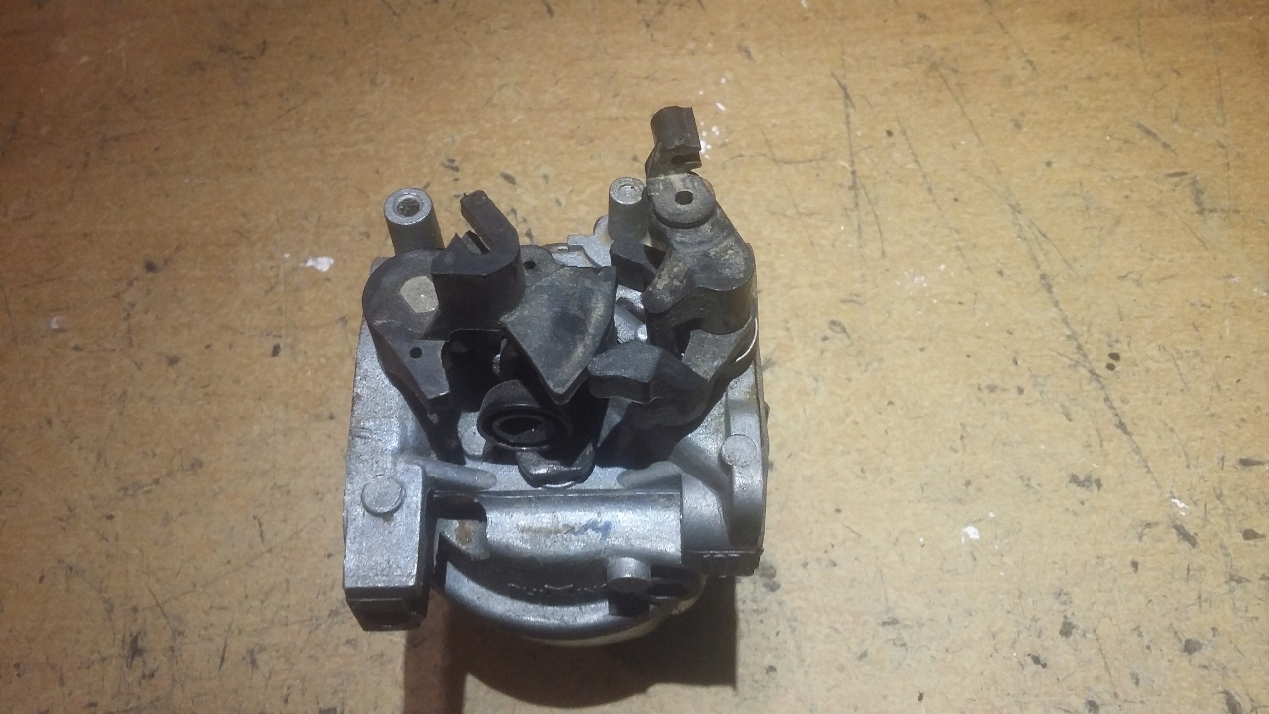 Gaźnik LC1P65FE 1P65FE Kod producenta 0000