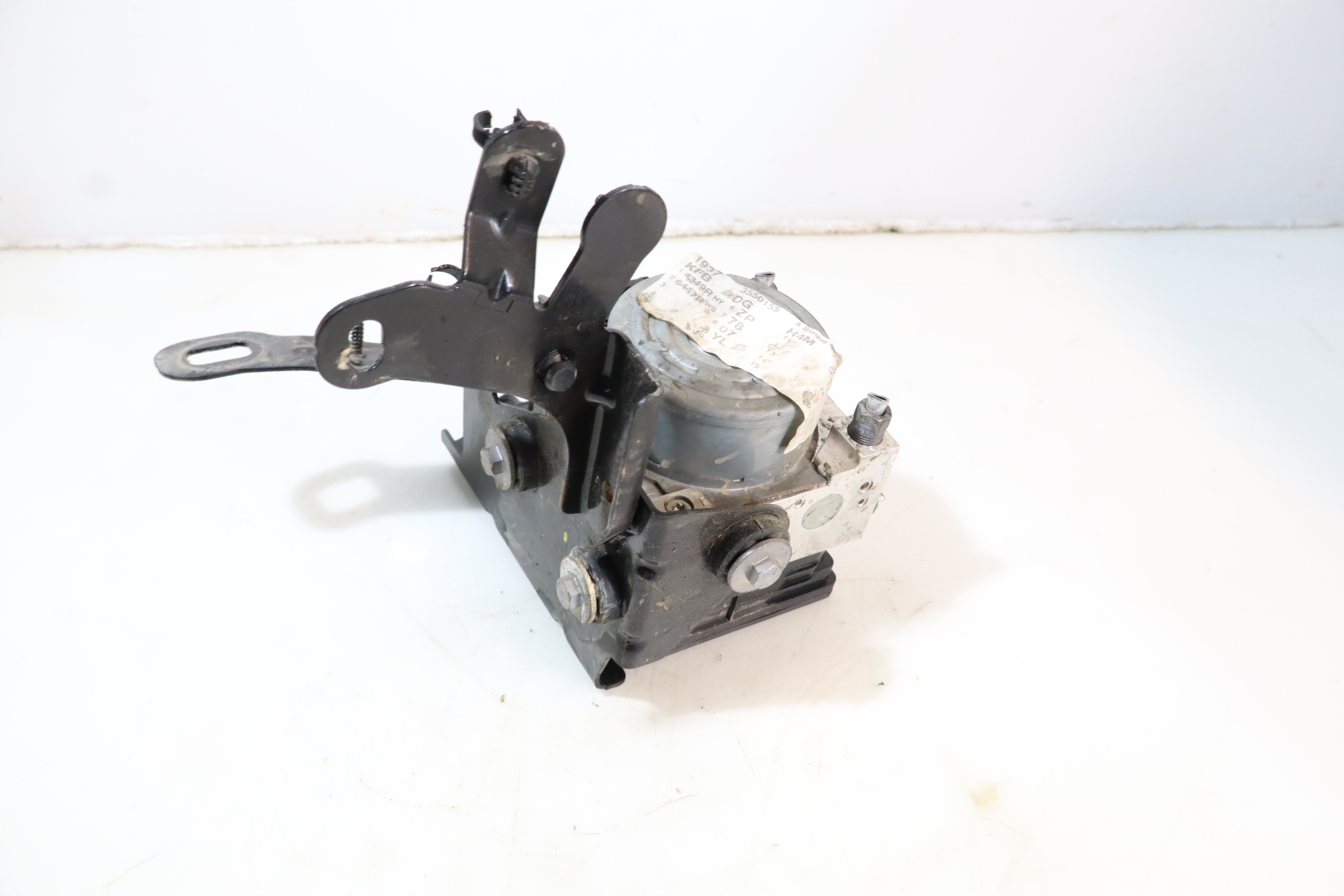 насос ABS renault MEGANE IV 1.6