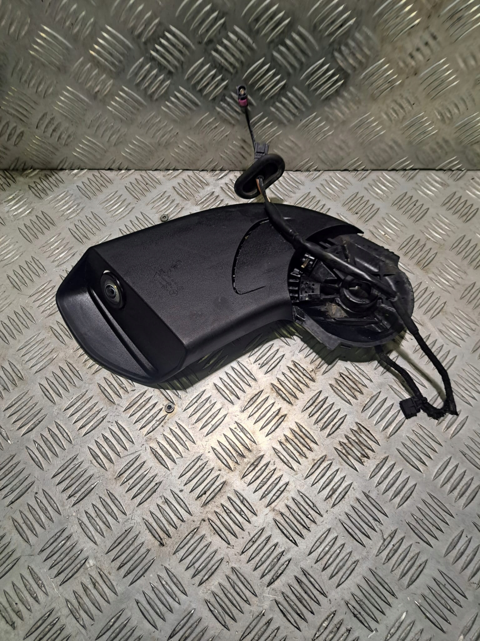 KAMERA / LUSTERKO PRAWE MERCEDES ACTROS MP5 MIRROR CAM A960 810 9514