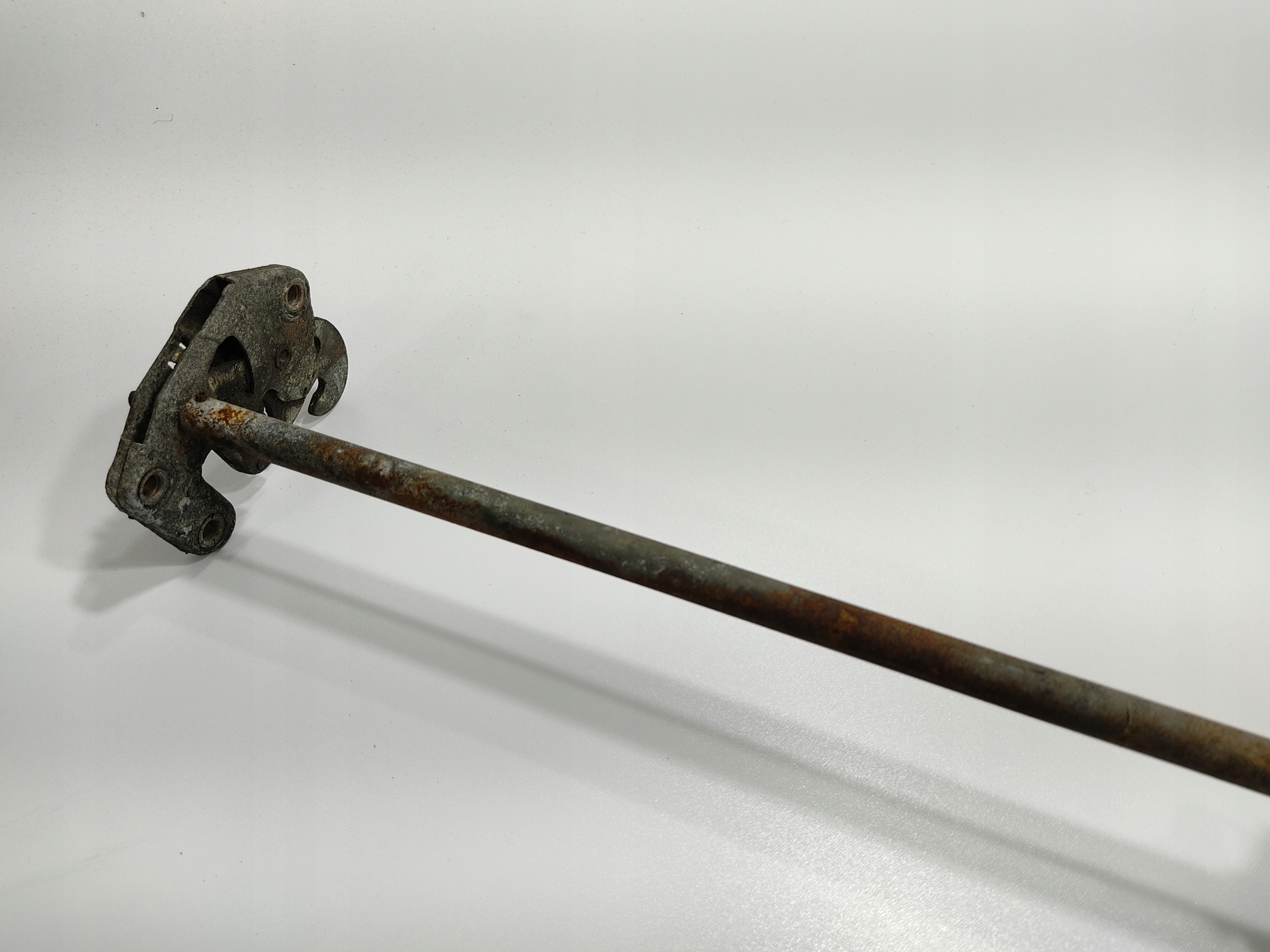 de la Serrure Mécanisme pour l’ouverture du capot BMW 7 E23 1977-1986