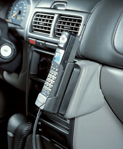 Držák na telefon Kuda pro Subaru Impreza od 93 Forester od 97