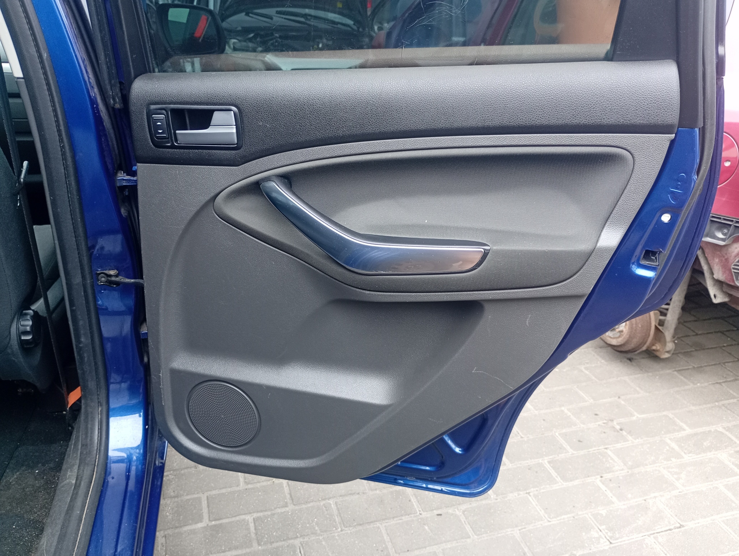 upholstery side right rear part Ford C-MAX 1 and FL 08-11