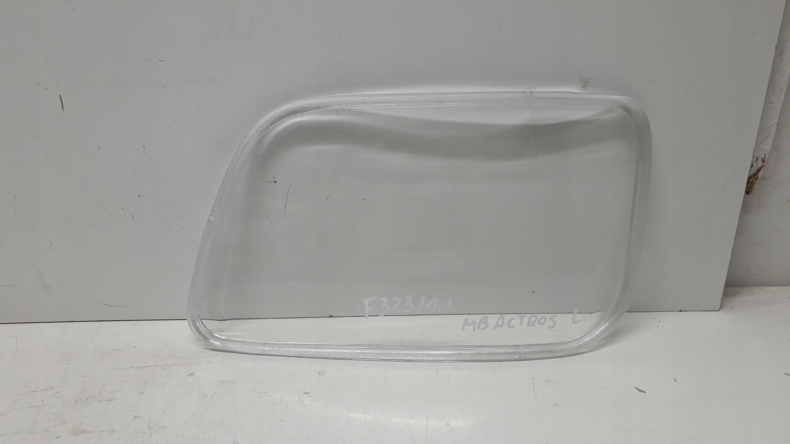 MERCEDES ACTROS MP2 03- SZKŁO LAMPY LEWE PRZÓD