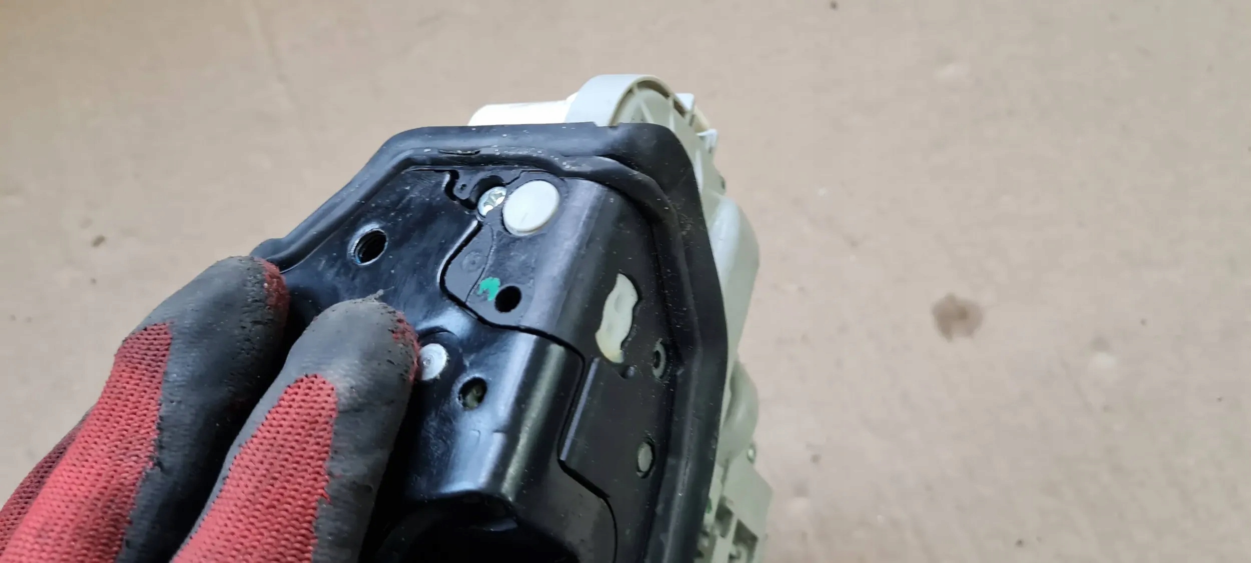 S3 8V sedan A3 lock door left front front 8X1837015C 7PIN VW AUDI