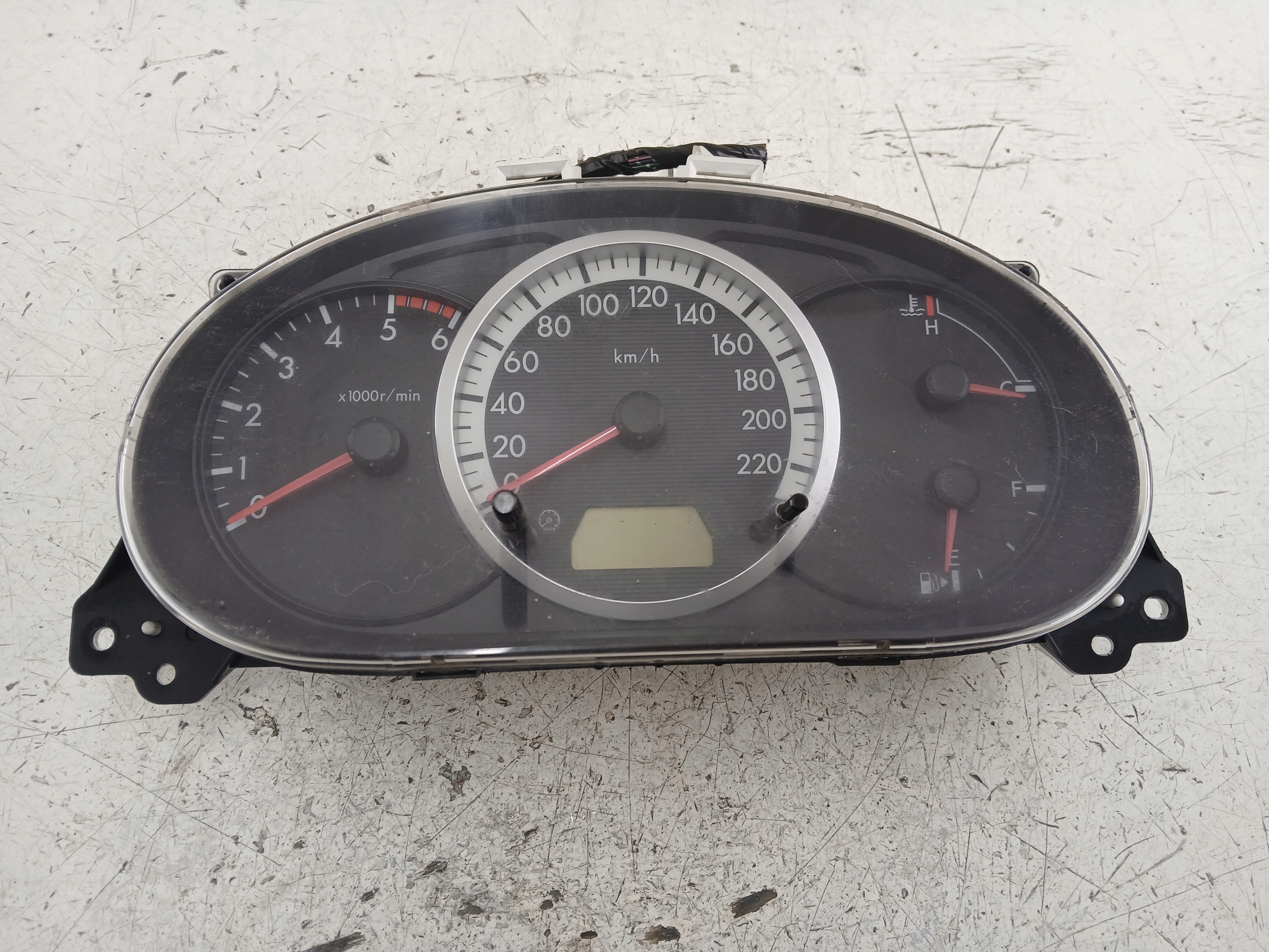 MAZDA 5 and CR 2.0 CITD dials dials CC79D