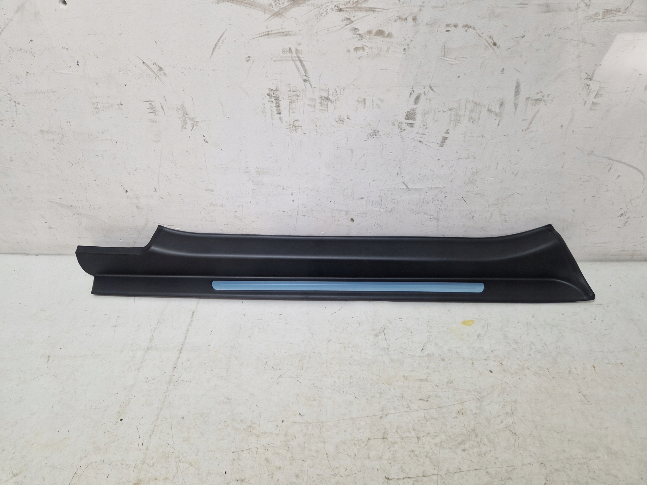 * AUDI TT 8J moulding threshold left front 8J0853491G