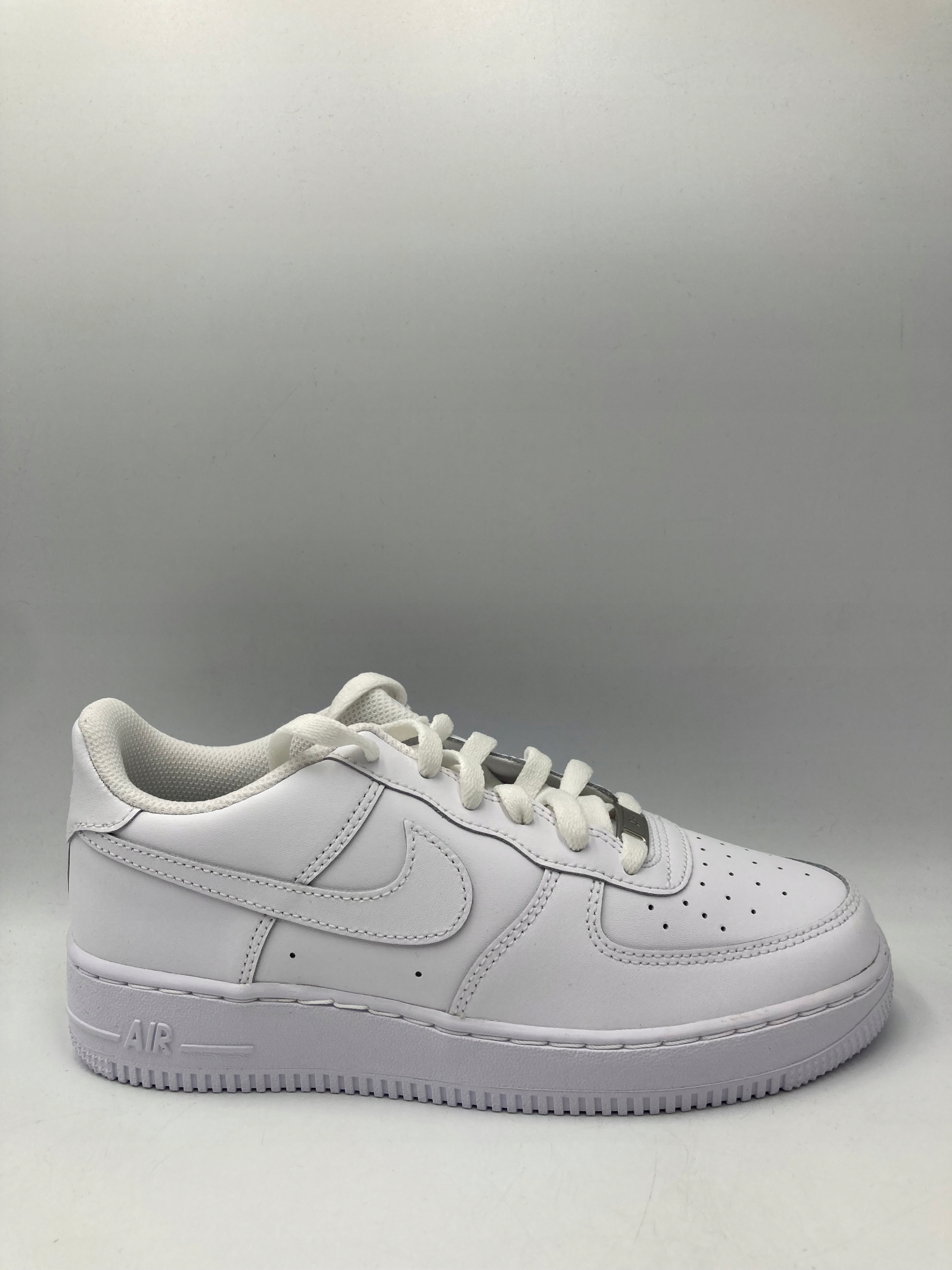 Nike damska portova obuv Nike Air Force 1 LE GS DH2920 001 ve kos 38 5 Allegro