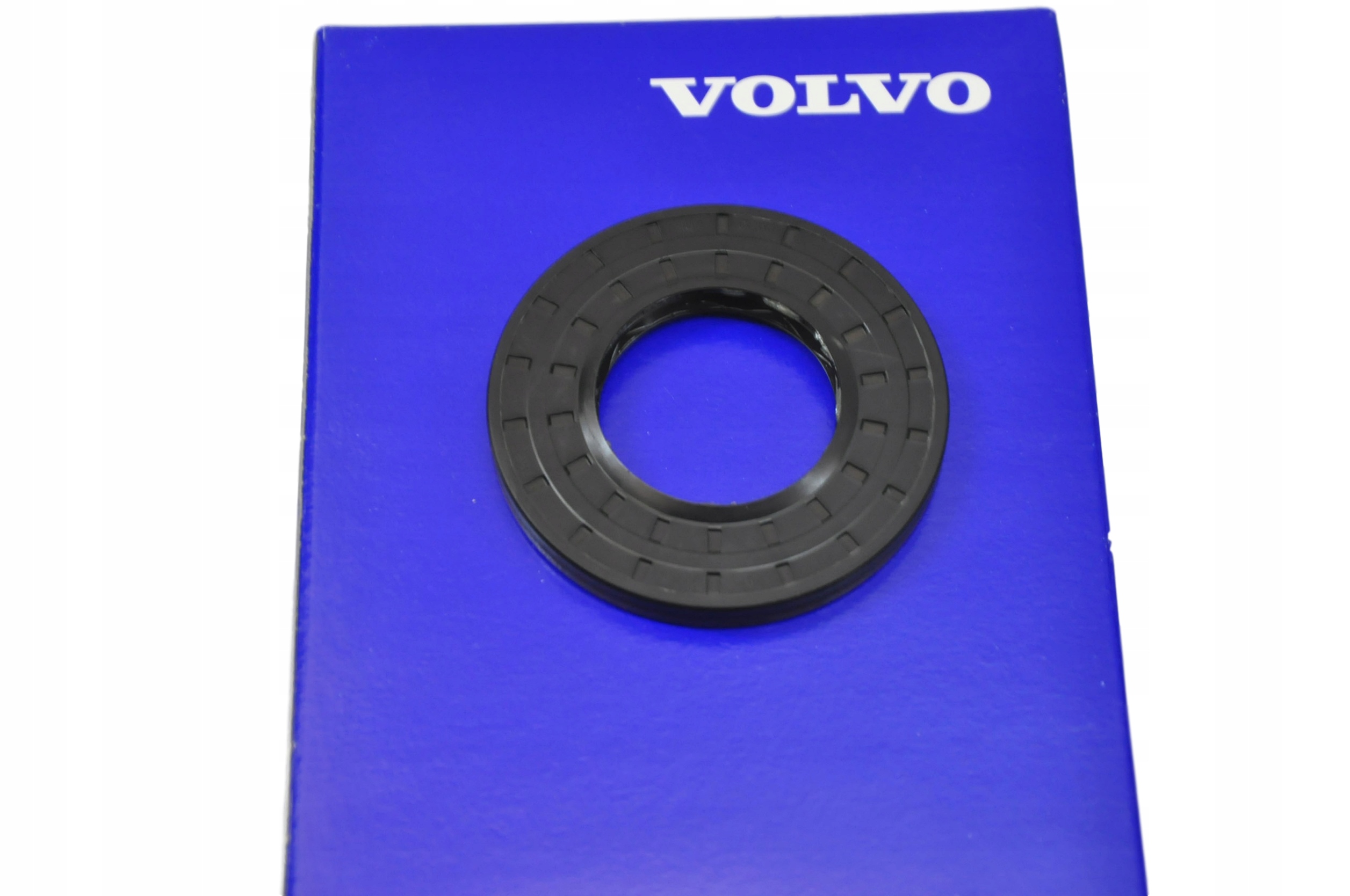 30783437 - VOLVO V90 II уплотнитель правый polosi manual OE