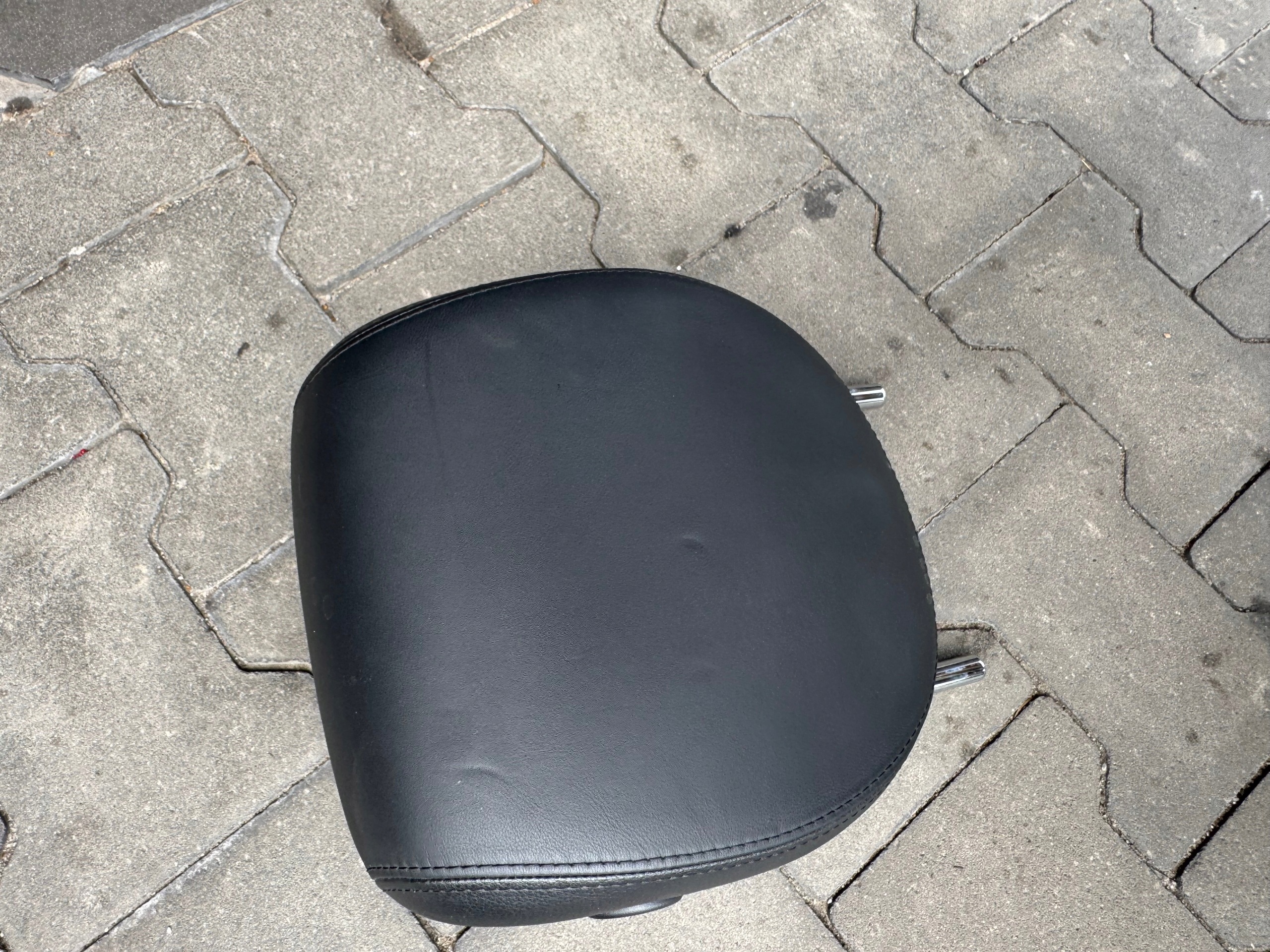 rest left rear part PORSCHE CAYENNE and black SKORZANY