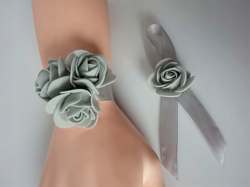 KM25 _AD * Kotylion + przypinka * ślub studniówka Kolor dominujący odcienie szarości