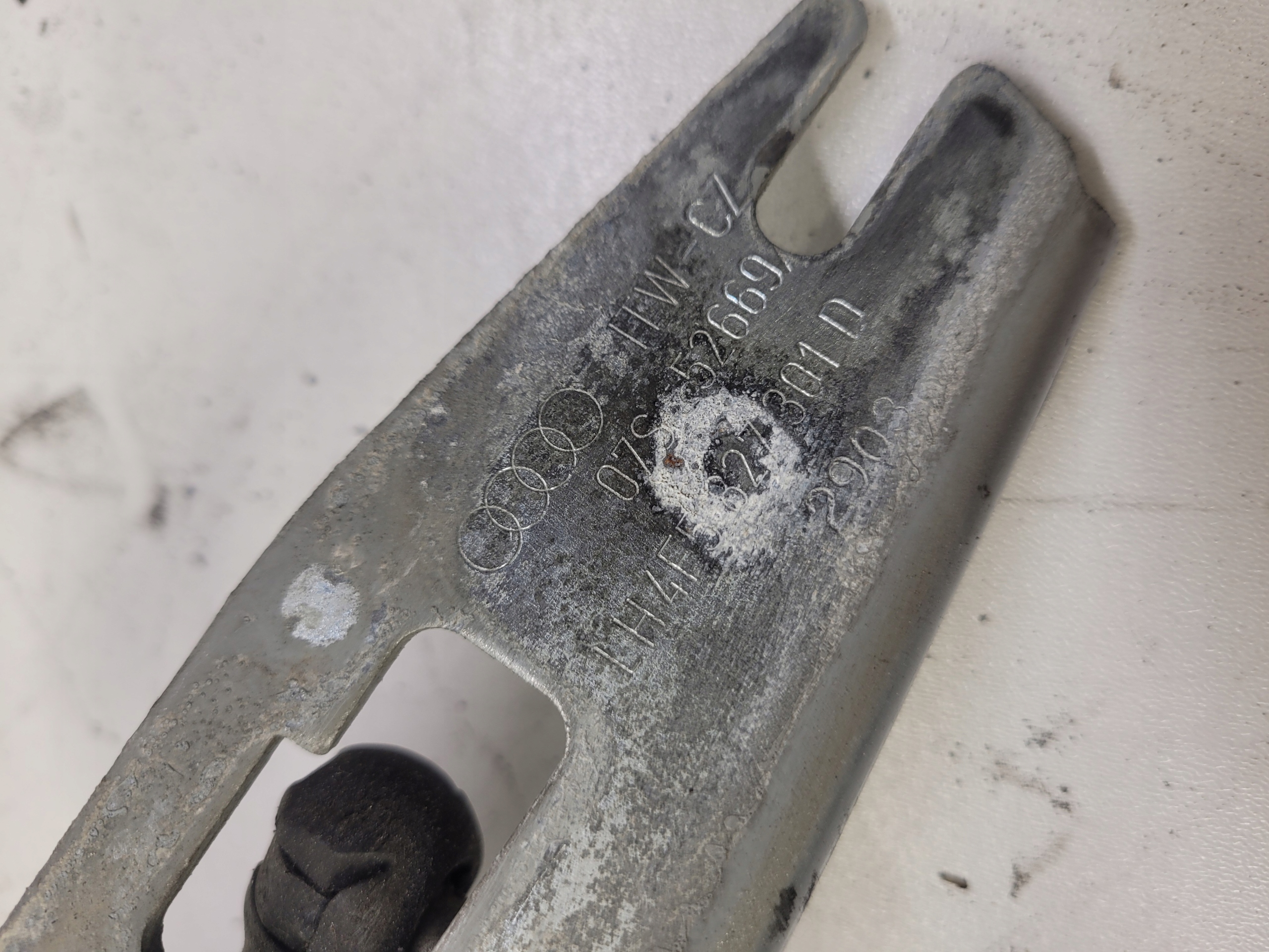 hinge bonnet left rear part AUDI A6 C6 sedan 4F5827301D